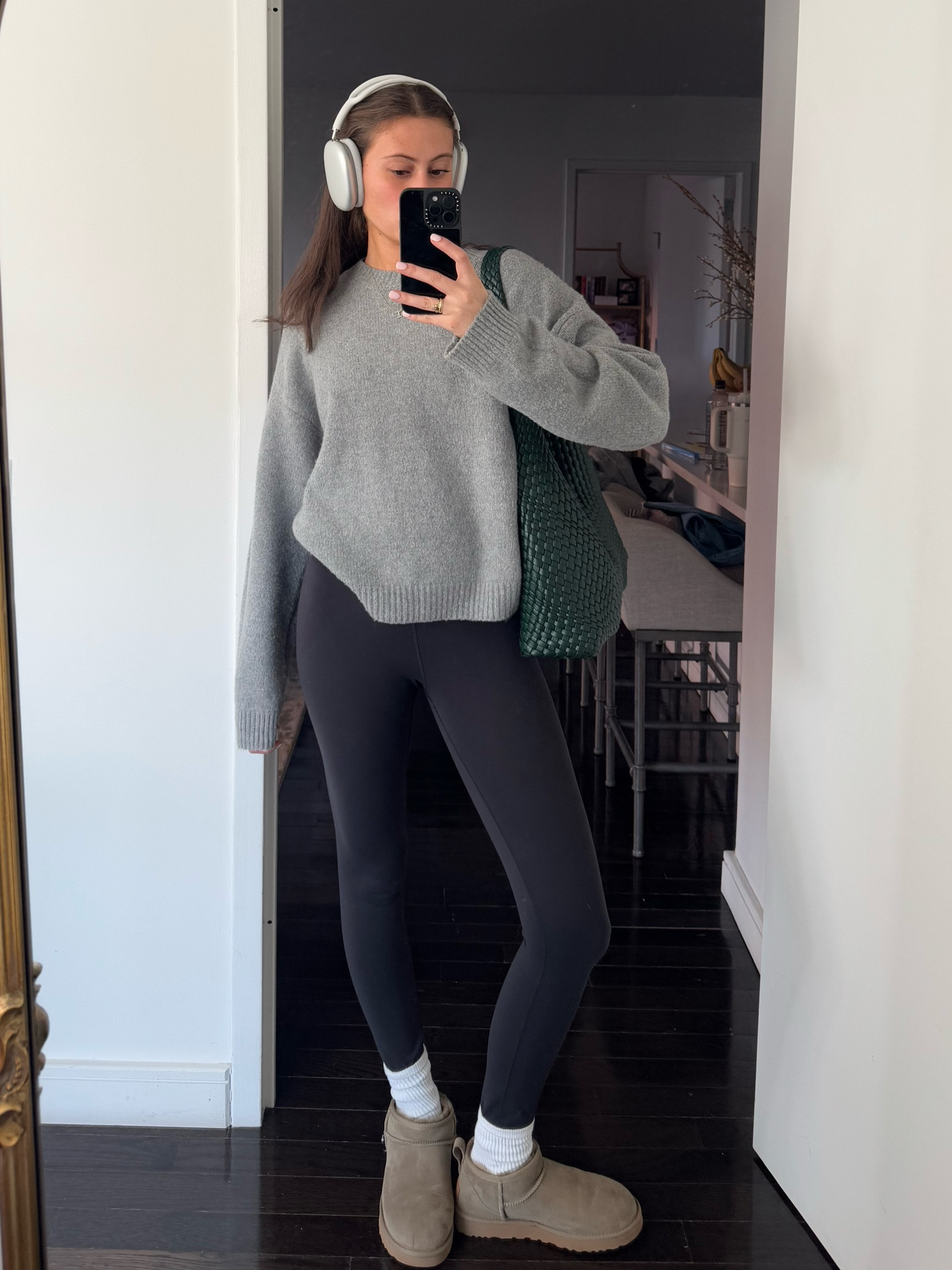 Friday ootd

Cozy outfit, winter fashion, wfh style, Ugg, Lululemon, athleisure, loungewear

#LTKFindsUnder100 #LTKActive #LTKShoeCrush