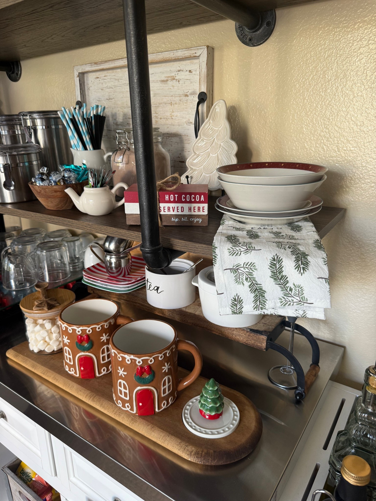 Cute holiday things for the kitchen!

#LTKSeasonal #LTKHome #LTKHoliday