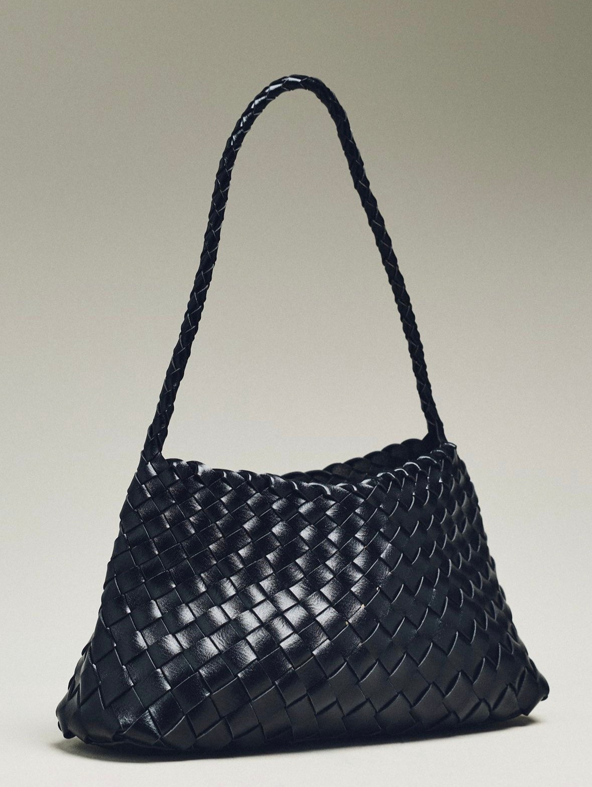 Anthropologie Woven Bag - Dragon Diffusion Bag Dupe. Under $100 on sale for Black Friday 

#LTKCyberWeek #LTKSaleAlert #LTKGiftGuide