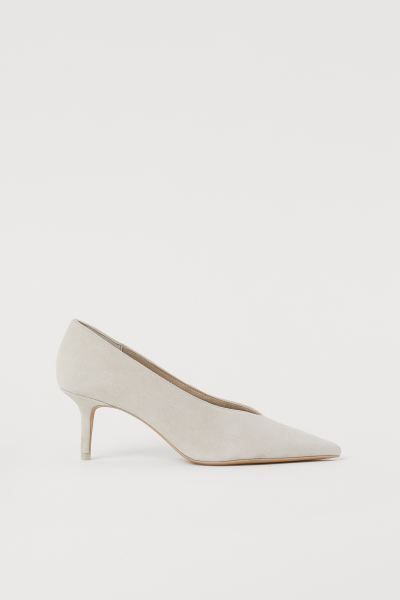 Pumps in soft suede with pointed toes and covered heels. Lining in satin made from recycled polye... | H&M (US + CA)