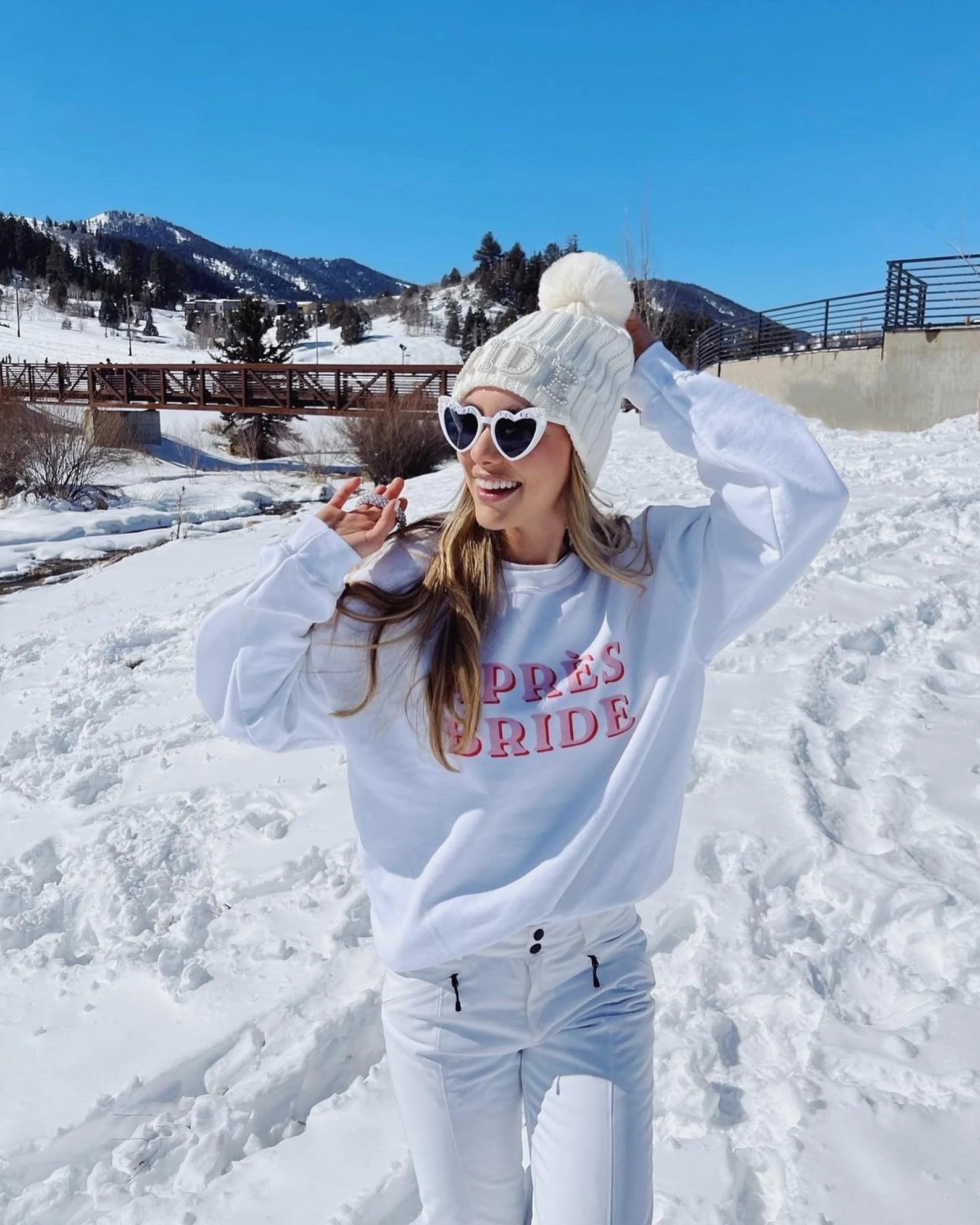 Après Bride  Winter Bachelorette Attire Merch Decor - Etsy | Etsy (US)