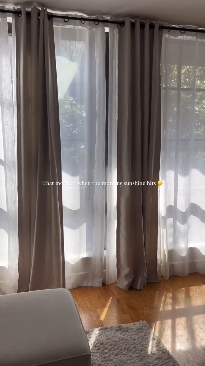 Idk what it is…but when I see the sun shining in the morning, my mood and energy levels are instantly boosted🤗. Im ready to do things I never like doing lol! 

I literally need sunshine in my life 24/7 lol. 
.

.

.
#morningmotivation #morningsun #morningsunshine #neutrallivingroom #livingroominspiration #cozyathome #livingroomdecor #blackgirlhomedecor #nycliving #nycapartment #smallspaceliving

#LTKVideo #LTKHome