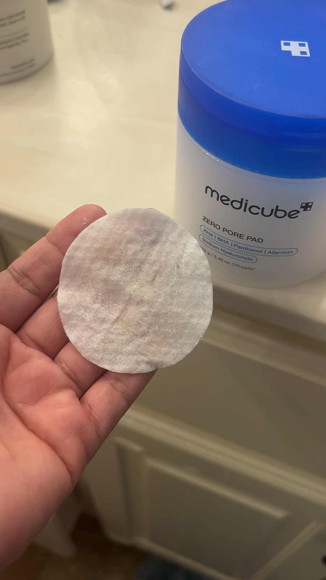 When I see something everywhere, I get skeptical 👀 This was one of those products… until I tried it.
Y’all—this is after cleansing 😳 If you’re not using this yet, you’re seriously missing out.

#LTKBeauty
#LTKSkincare
#LTKFinds
#SkincareFavorites
#CleanSkinRoutine
#Medicube
#MedicubeSkincare
#KBeautySkincare
#GlassSkinRoutine