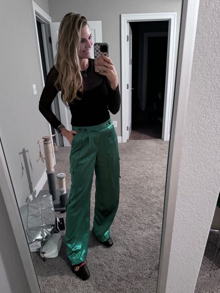 Found my pants! They are now available in 3 colors 😍 
I wore these for Christmas eve but they would be great work wear or a fun party pant 💃🏼

#LTKfindsunder50 #LTKHoliday #LTKstyletip