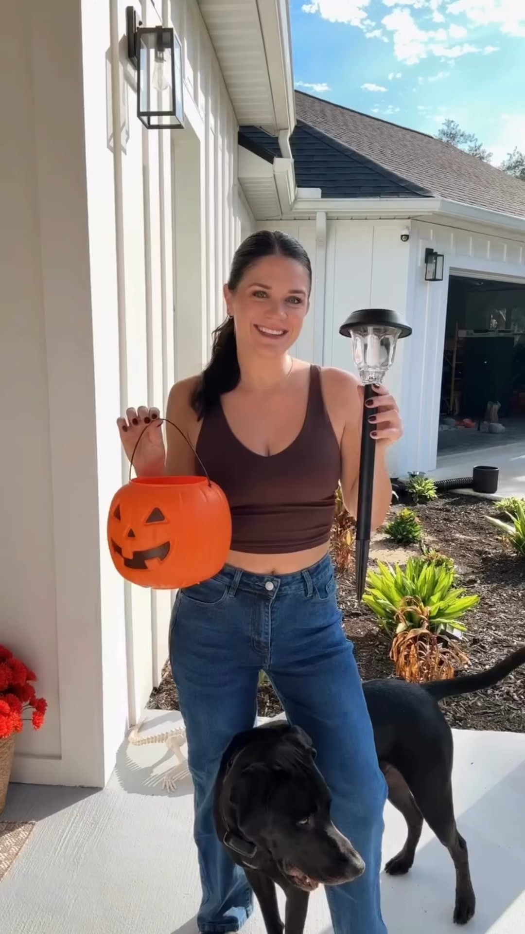 Buckets + solar lights = glowing Jack-o-Lanterns 🎃✨



➩ Tip: don’t make the hole too big or the pumpkin will slide down!

➩  Follow @homesweetmillstream for more easy, budget friendly DIY’s!

#halloweendiy #solarlights #halloweendecor #fallvibes #diy

#LTKSeasonal #LTKFallSale #LTKHome