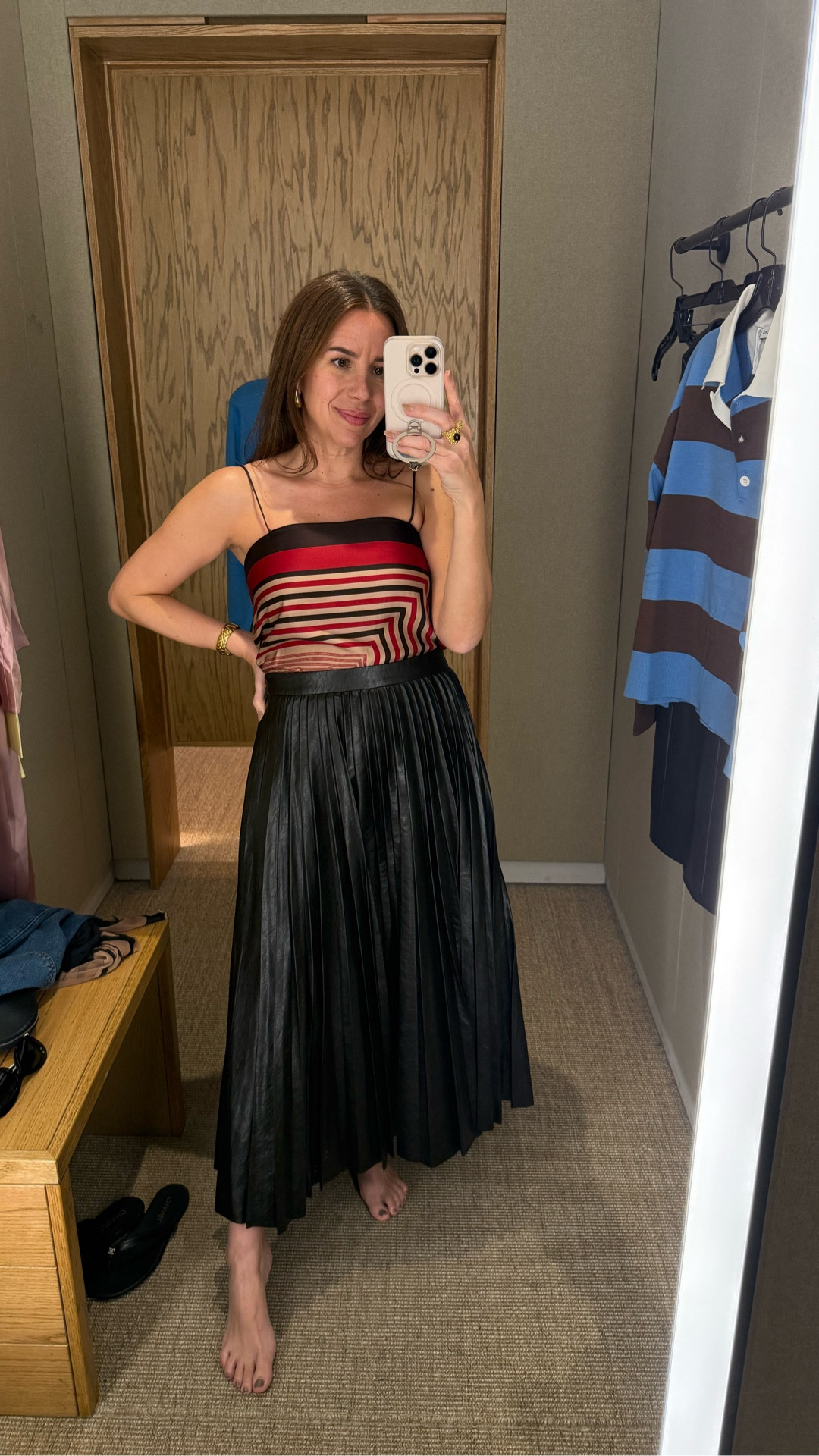 Falling for rich tones + luxe textures 🍂 This brown leather skirt + silky top combo is a must for chic autumn vibes 🤎

#LTKFallSale #LTKSeasonal #LTKOver40