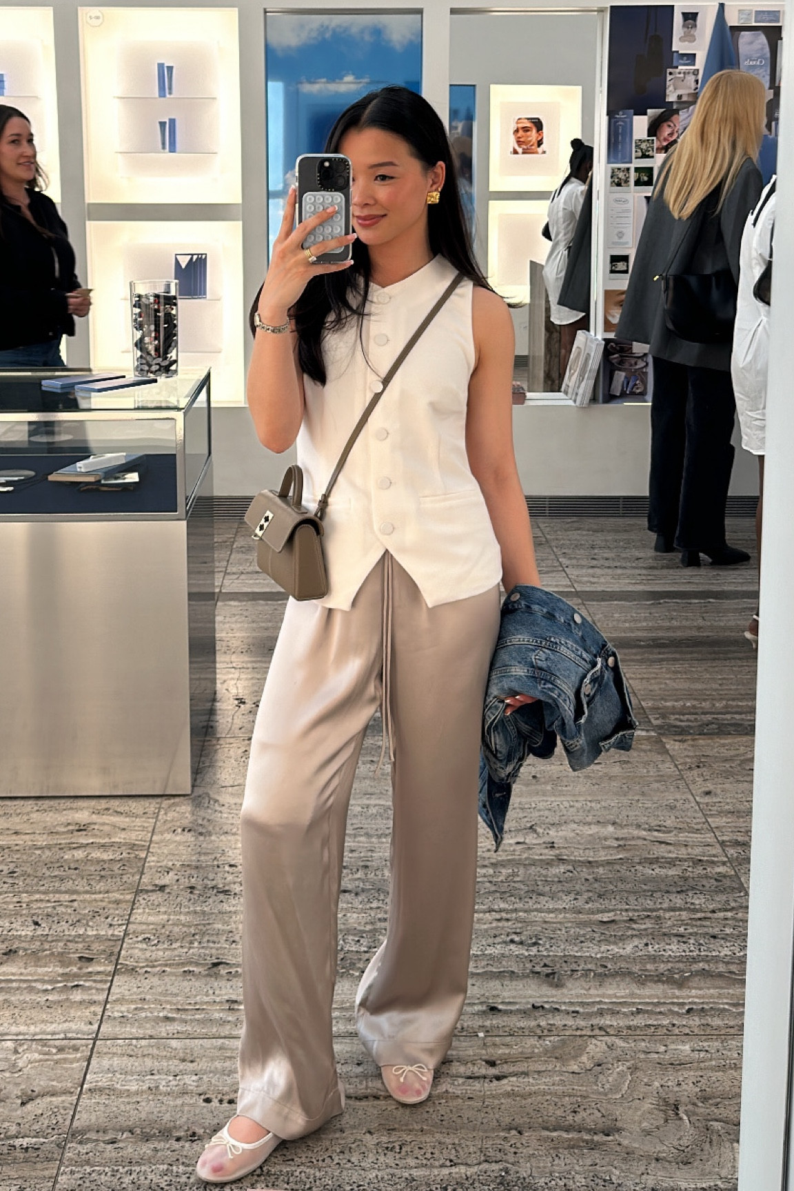 Abercrombie vest, size XS
And other stories satin pants, size 2
Gap men’s denim jacket, size XS
Dolce Vita Mesh Ballet flats
Heaven Mayhem earrings

#LTKfindsunder100 #LTKSeasonal #LTKstyletip