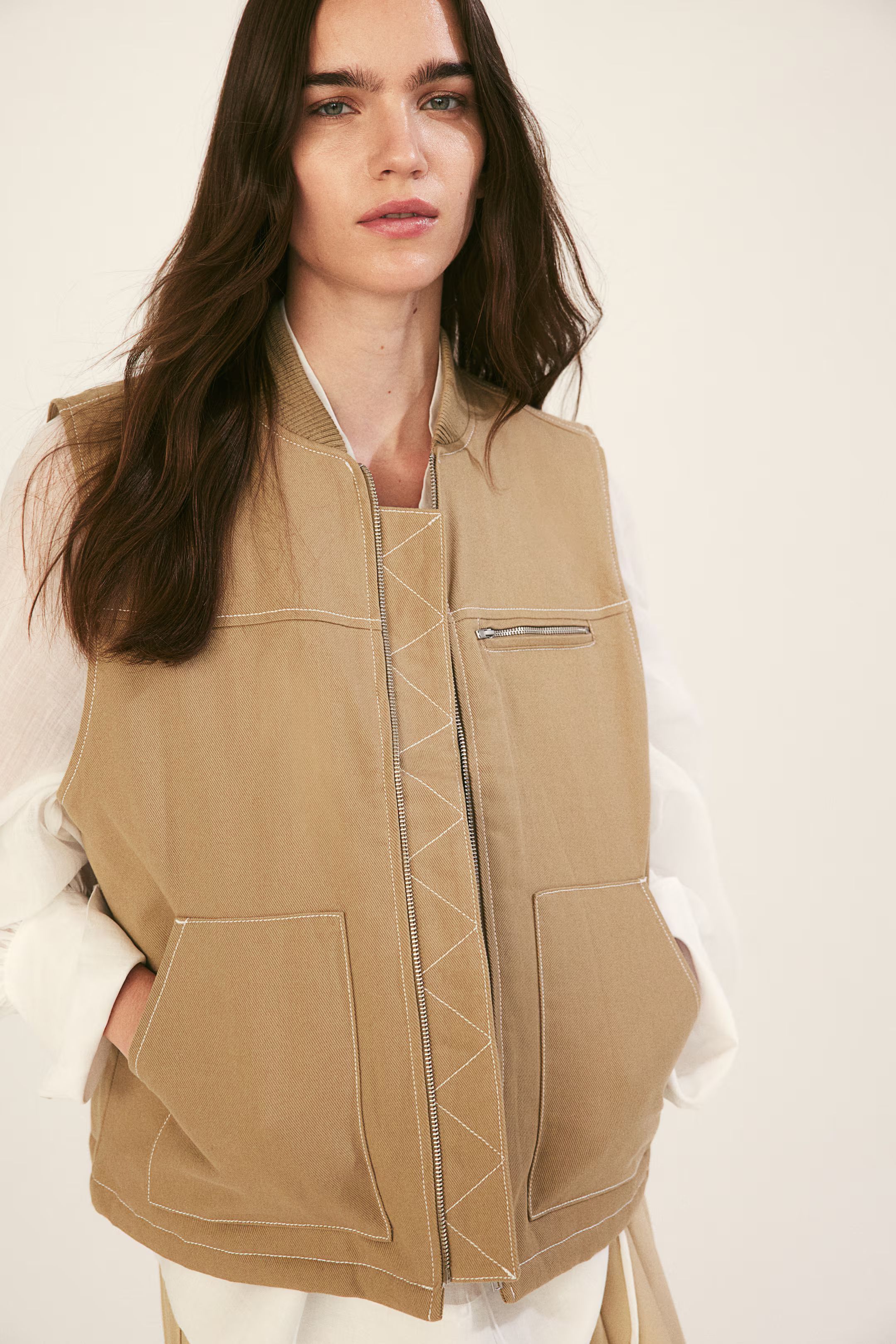 Twill utility gilet | H&M (UK, MY, IN, SG, PH, TW, HK)