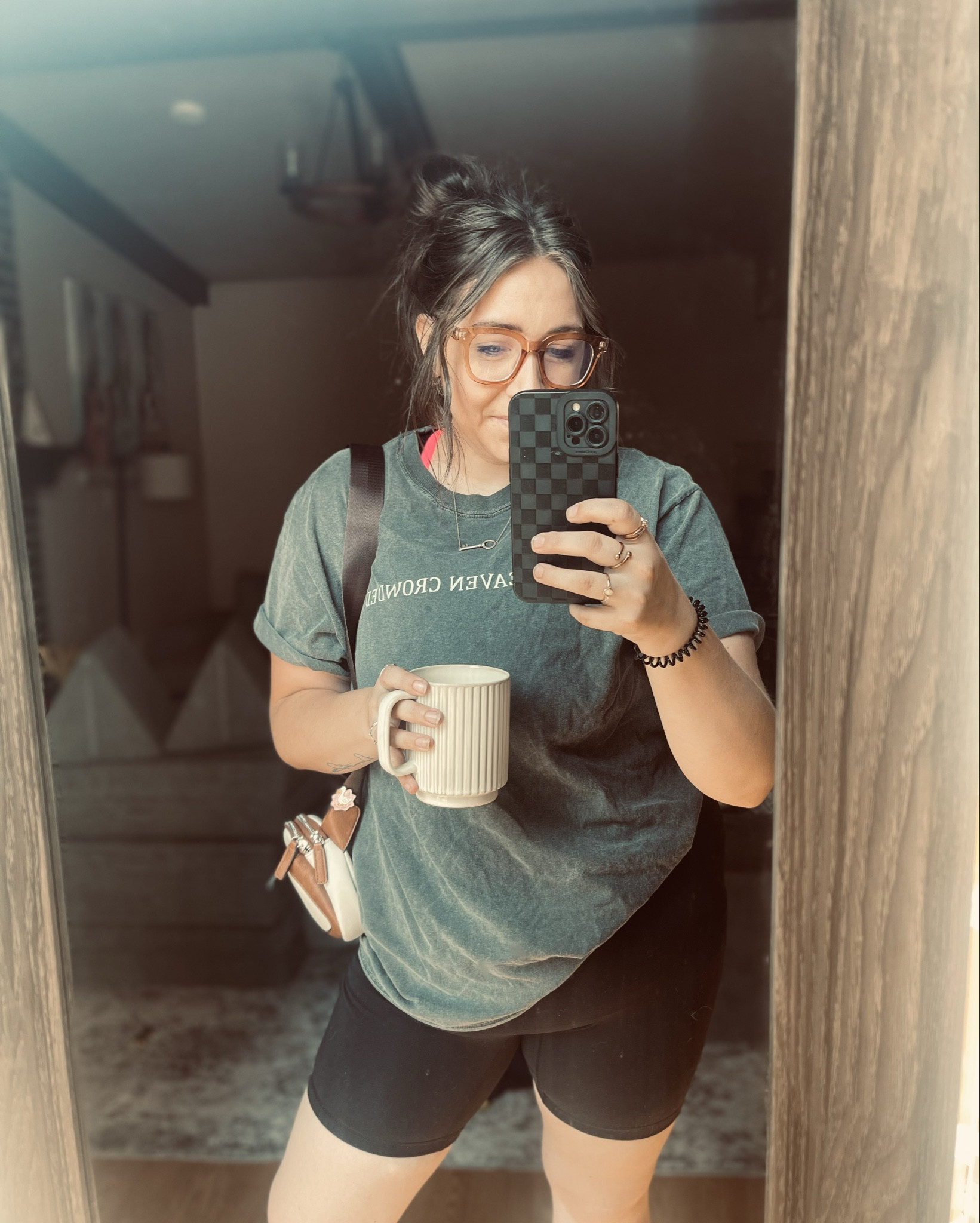 AINT A THING WORSE THAN A GROCERY STORE RUN IN 90* WEATHER, TWO KIDDOS TO TOTE WITH YOU WHILE DREAMING OF FALL. BUT ATLEAST YOU CAN LOOK CUTE & BE COMFY WHILE DOING IT! ☕️🙌🏻

#LTKFindsUnder50 #LTKMidsize #LTKFindsUnder100