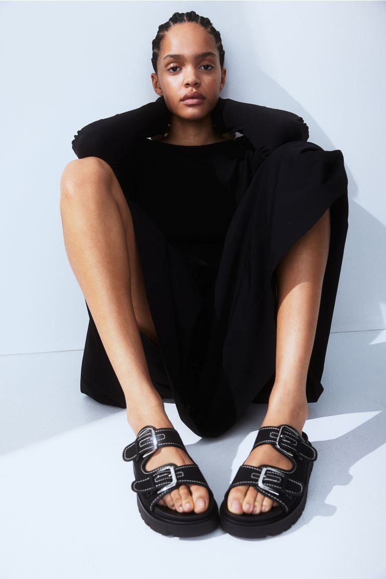 Chunky Sandals - No heel - Black - Ladies | H&M US | H&M (US + CA)