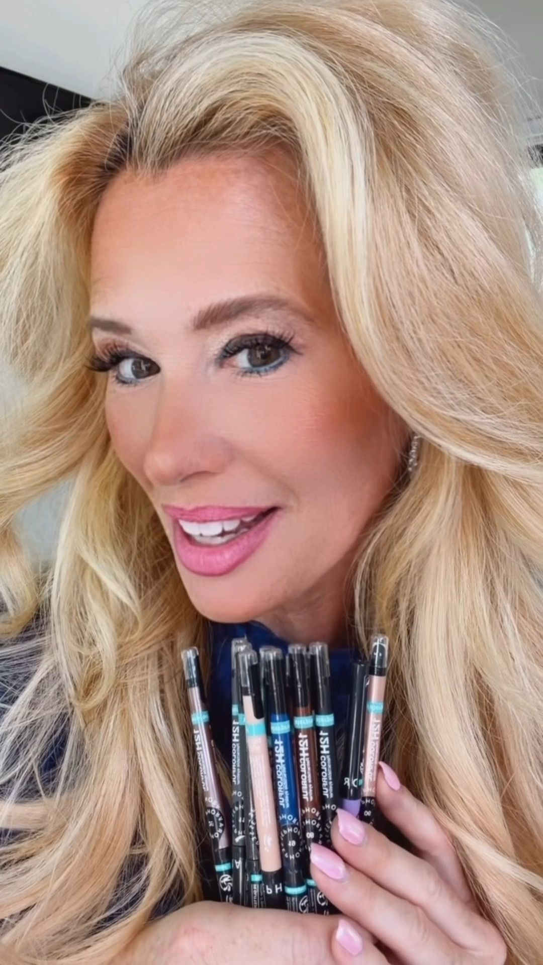 Lately I’ve been reaching for the easiest things in my routine… and this has been one of them 🤍

These retractable liners from Sephora Collection are just so easy — no sharpening, super smooth, and they actually stay put.

Perfect for a quick everyday look without overthinking it.

Gifted by Sephora Collection

#LTKgrwm #LTKmorningroutine #LTKBeauty