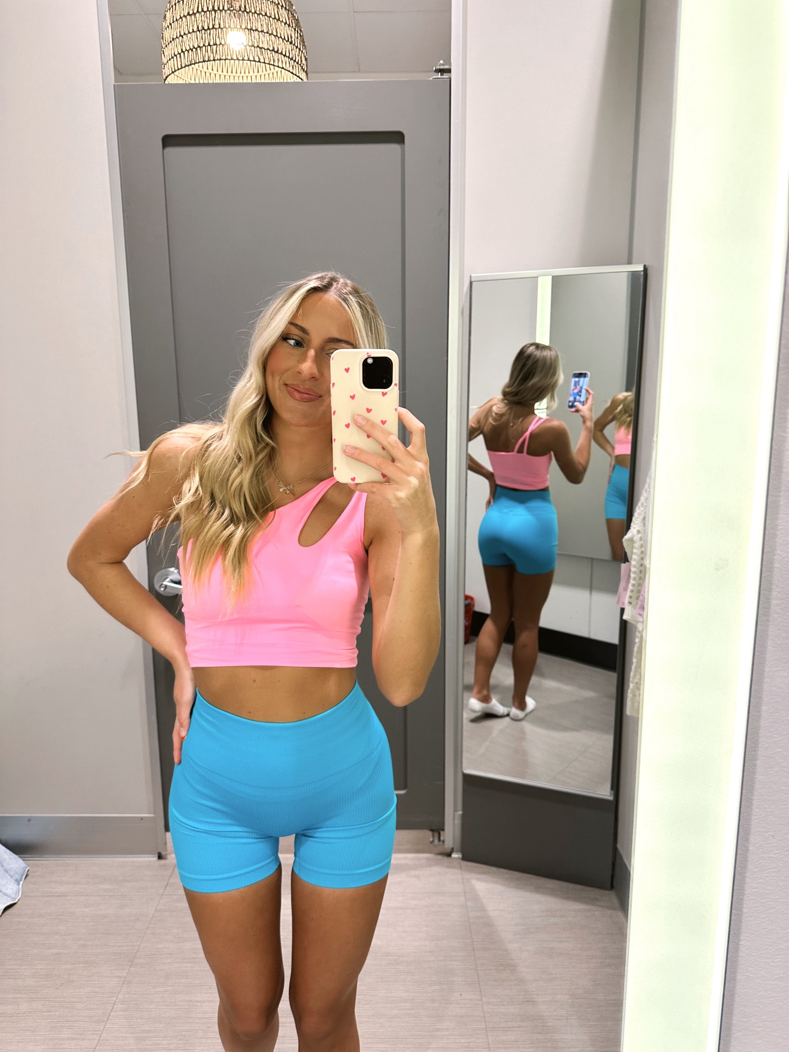 this color combo is to die for 🩷💙

#LTKSpringSale #LTKfindsunder50 #LTKstyletip