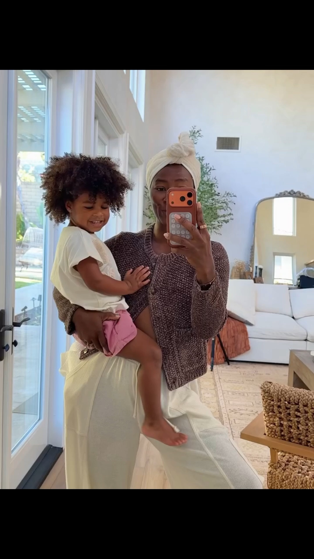 LTK Aunties, you heard her, she wants all different types of milk! 😂


toddler birthday, ootd, mom life, storytime, toddler story time 

 #LTKdayinmylife #LTKmomlife #LTKstorytime