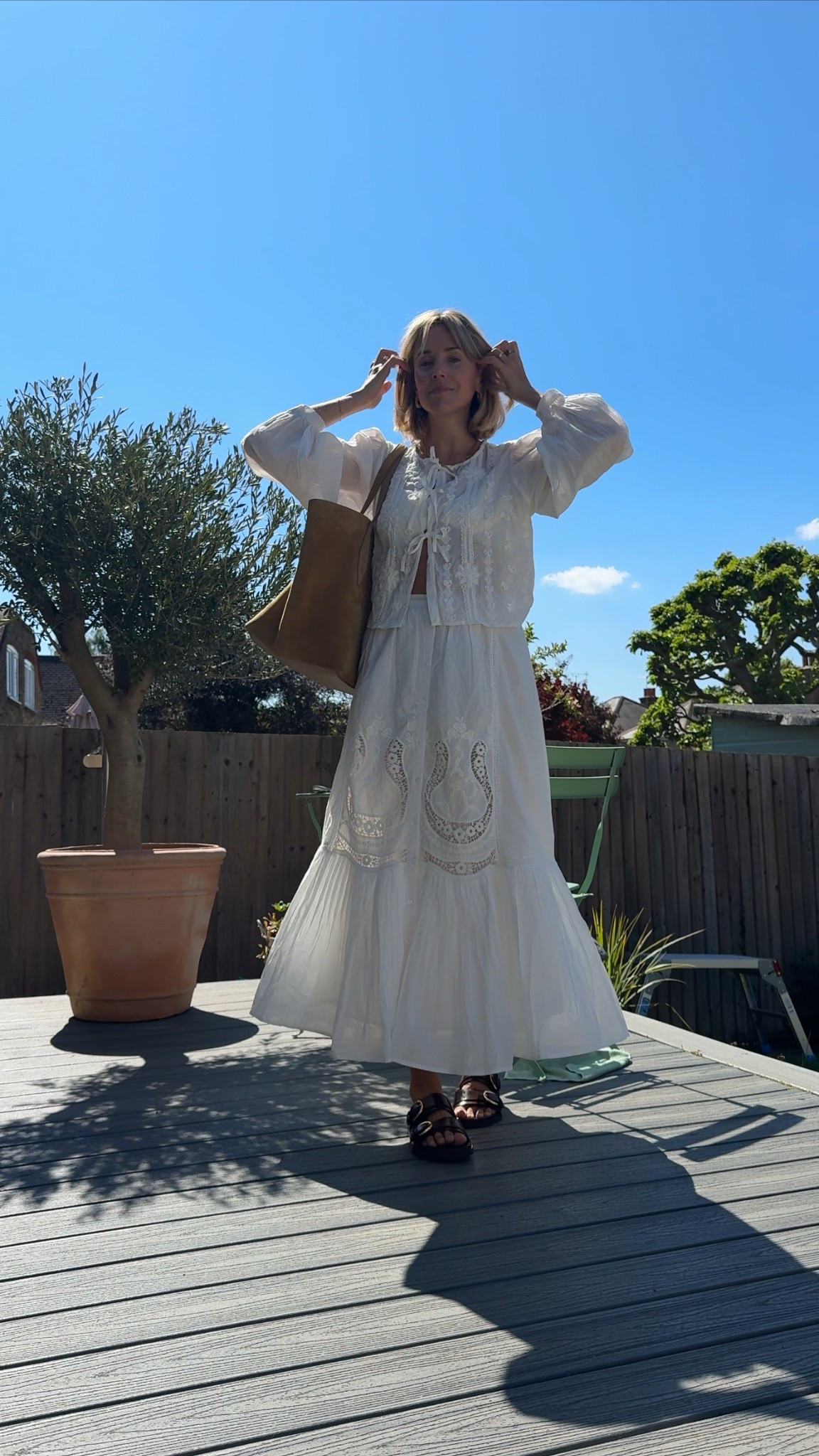 Summer white coord
White maxi skirt 


#LTKsummer #LTKuk #LTKspring