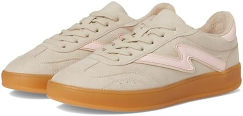 Madden Girl Women's Giia Fashion Sneaker | Amazon (US)