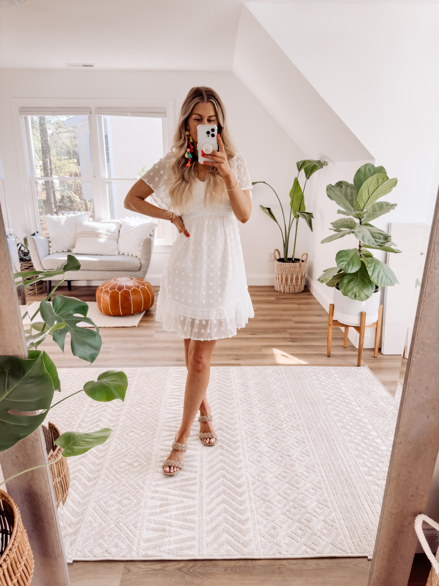 green emerald velvet dress Velvi Tea-Length White Graduation Dress Sisi White / XSmall