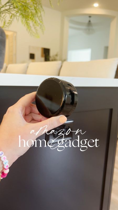 Amazon home gadget! 📱 This retractable phone charger keeps your counter free from messy tangled cords and blends in with your outlet! Comes in a few color options. 

Amazon, Amazon find, home find, Amazon home, Amazon gadget, gadget, tech gadget, founditonamazon 

#LTKFind #LTKunder50 #LTKhome