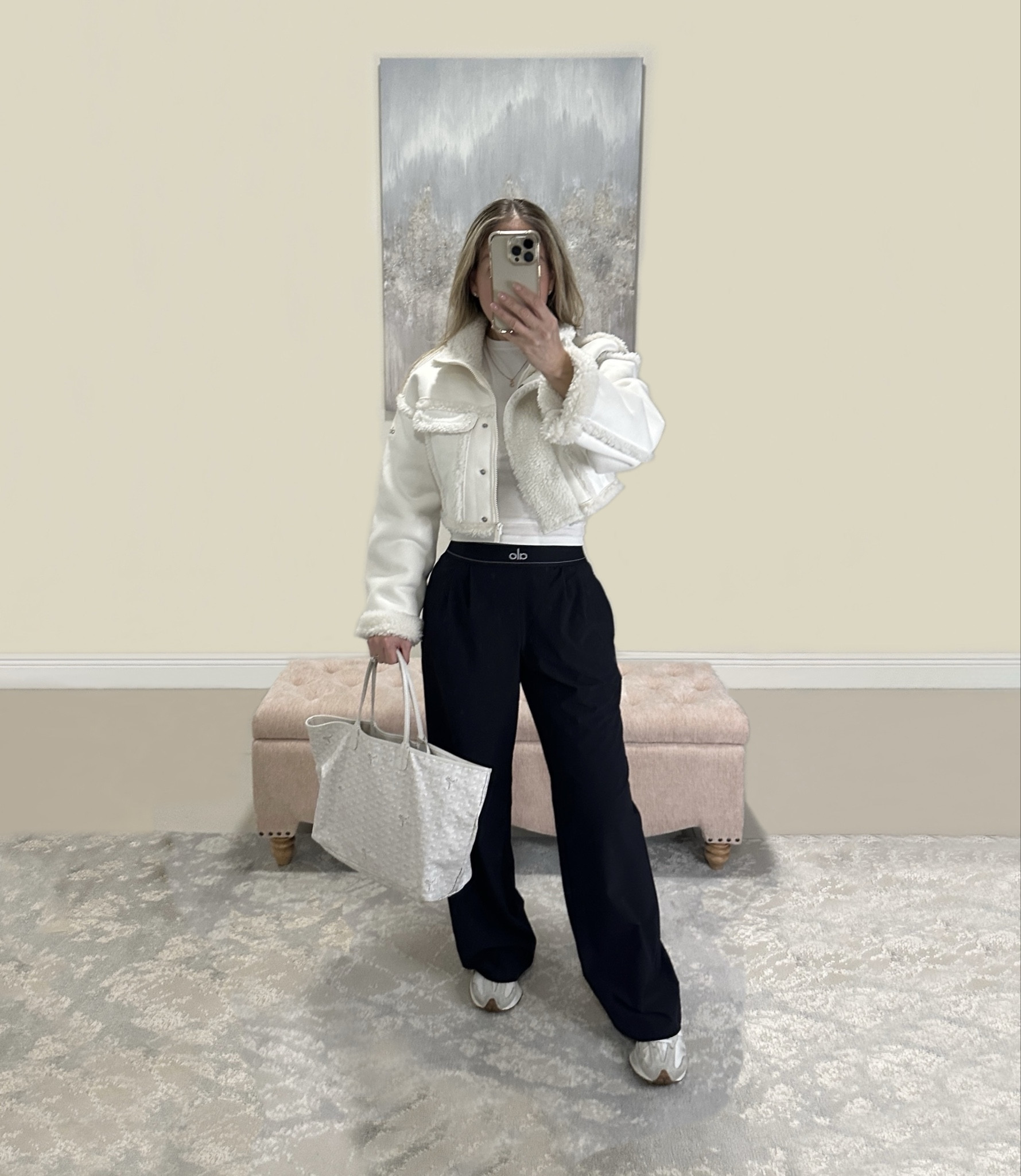 Alo. Alo Yoga. Sherpa Jacket. Cropped Jacket. Winter White. Trouser pants. Casual outfit. Comfy outfit. Alo Sale. Black Friday sale 💫

#LTKSaleAlert #LTKootd #LTKCyberWeek