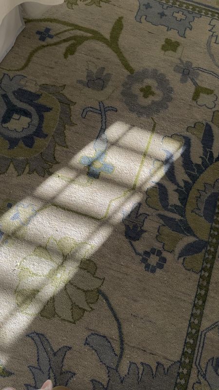 My primary bedroom rug! Discount code hungryhooker10 saves you 10% on English Village Lane 🤍

#LTKVideo #LTKhome