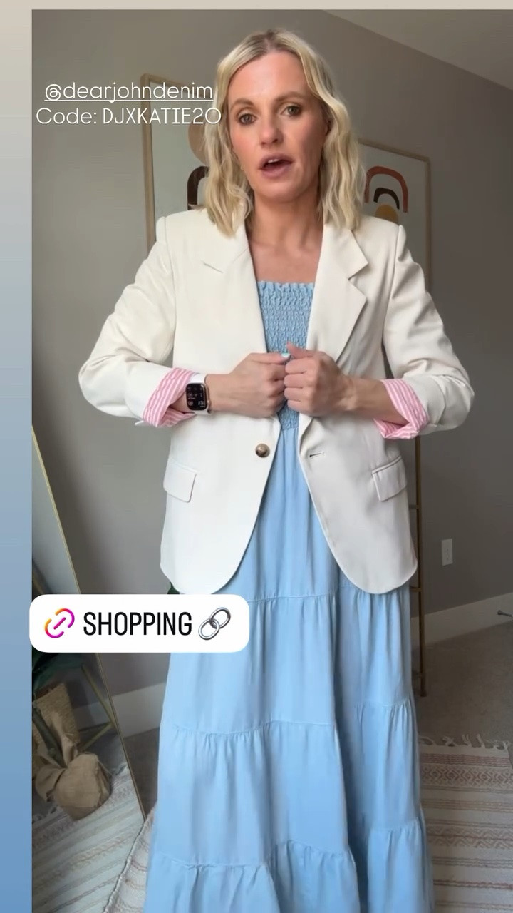 The Honor blazer is the perfect elevated piece to add to your wardrobe! It fits TTS! 
Code: DJXKATIE20 for 20% off at @dearjohndenim

#LTKSeasonal #LTKOver40 #LTKPetite