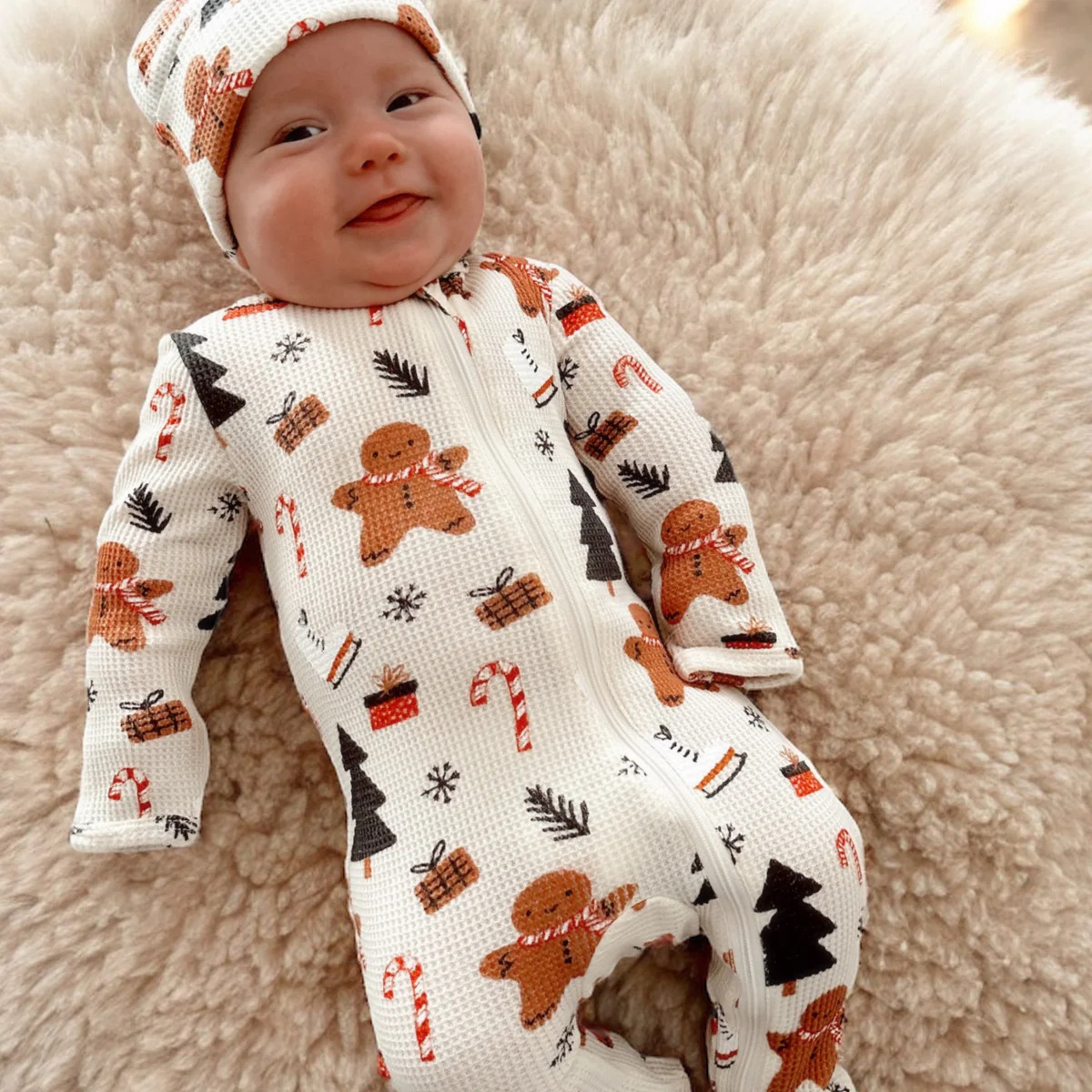 Organic Waffle Basic Zip Footie, Gingerbread Wonderland Snow | SpearmintLOVE