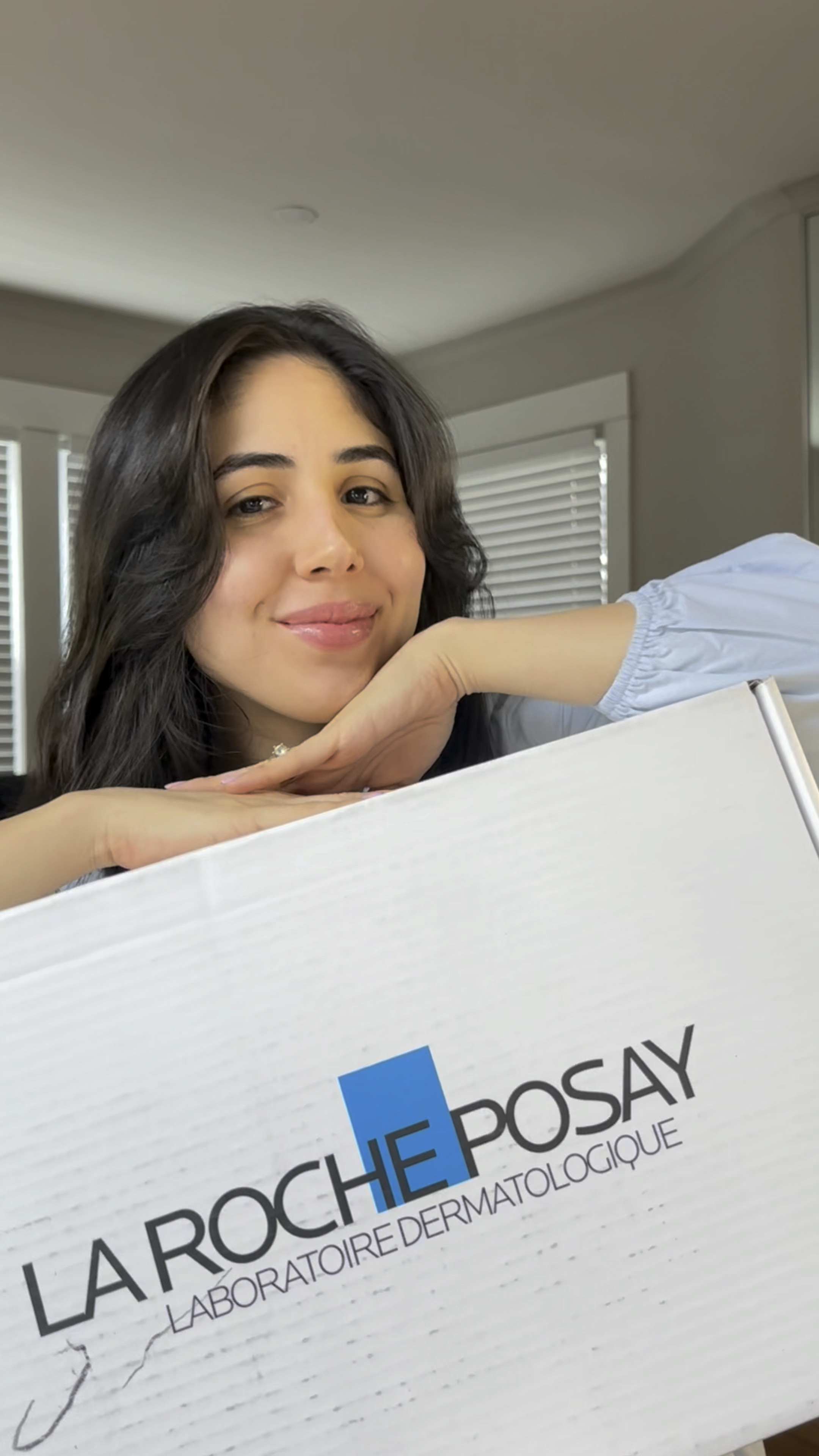 Rutina del cuidado de la piel para pieles mixtas/sensibles 💙 
Limpiador, vitamina C, hialu B5, hidratante, agua termal y filtro solar 

#LTKVideo