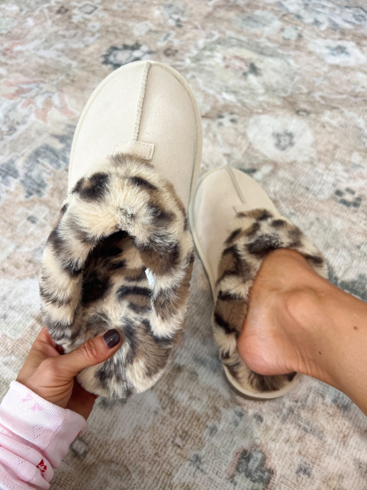 Walmart slippers that are so good and now on sale for $10!!👏


Walmart fashion, Walmart finds, leopard slippers, gifts for her, midsize fashion, petite fashion, gifts for mom, gifts for daughter, gifts for teen girl, gifts for college kids

#LTKSaleAlert #LTKGiftGuide #LTKSeasonal