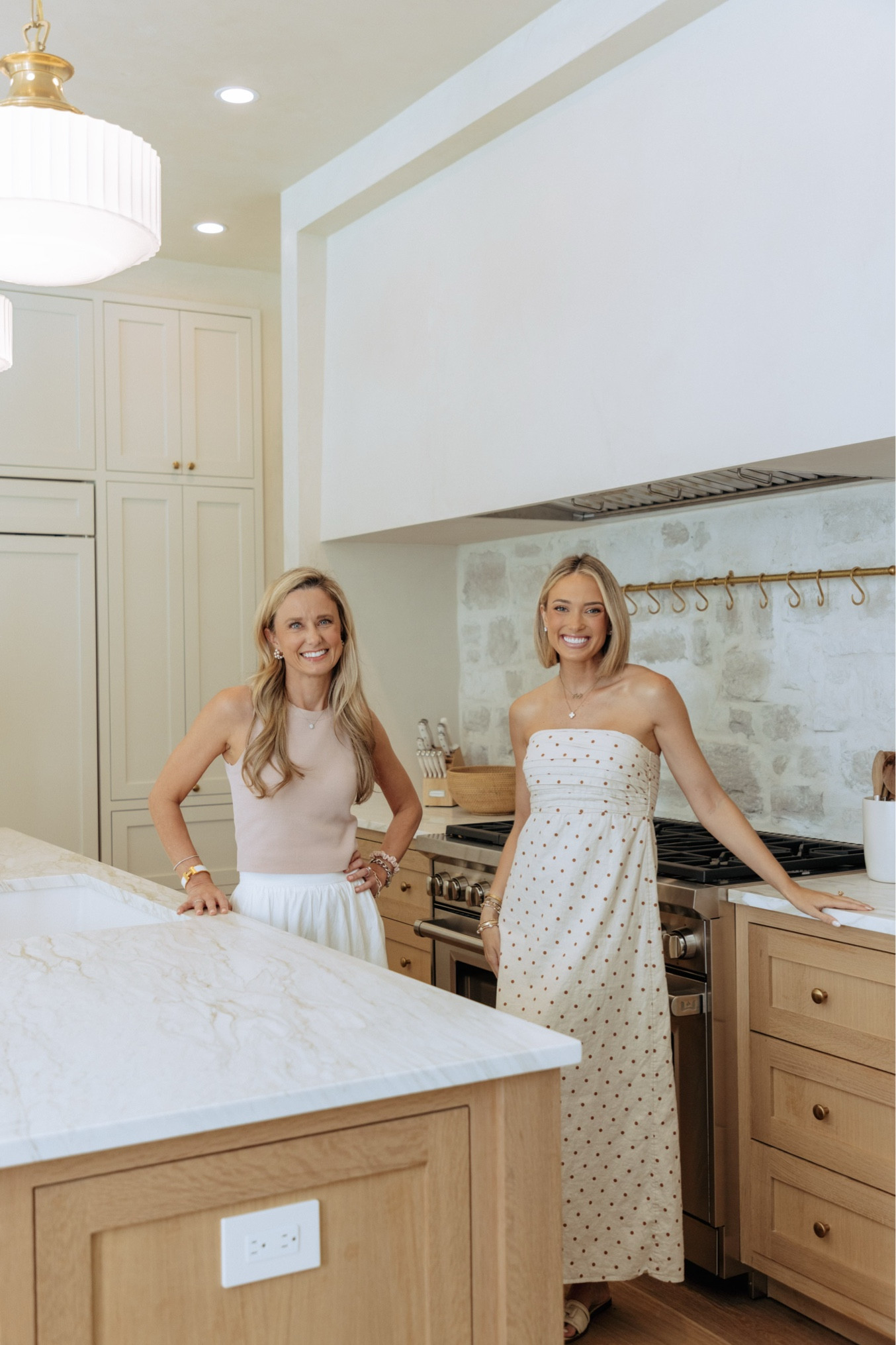 Kitchen organization with @champagneandChanel’s Emily Travis!

#LTKFamily #LTKHome