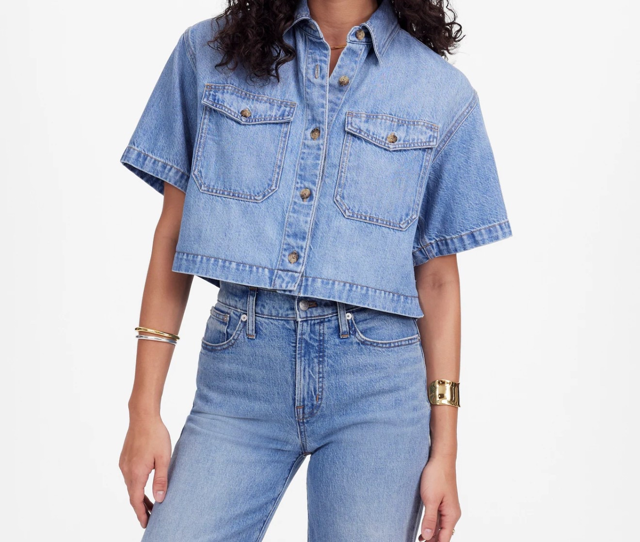 The perfect boxy and cropped denim top for spring 

#LTKFindsUnder100 #LTKStyleTip