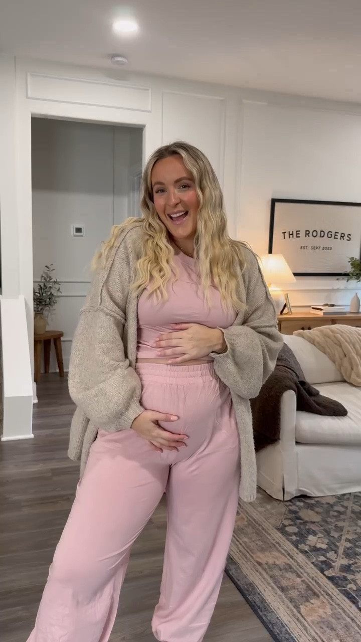 Obsessed with this Free People look for less! Under $40 on Amazon! Amazon fashion, bump friendly outfit, cozy winter outfit.

#LTKStyleTip #LTKBump #LTKWatchNow