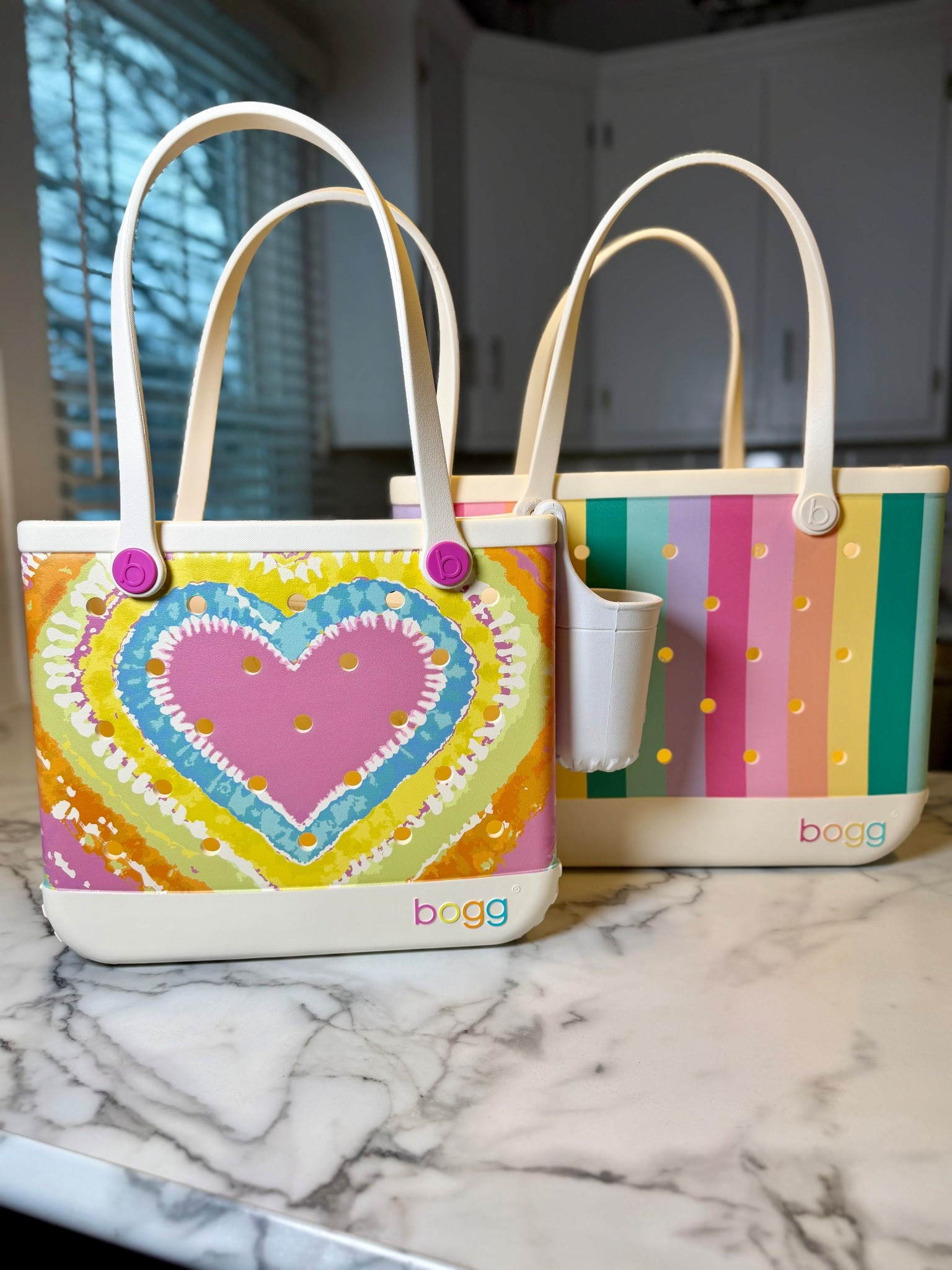 Take a look at this new Sunshine collection drop from Bogg Bags! Love their bags!! 

Bogg bag - beach bag - summer bag - tote bag 

#LTKmomlife #LTKFindsUnder100 #LTKFindsUnder50