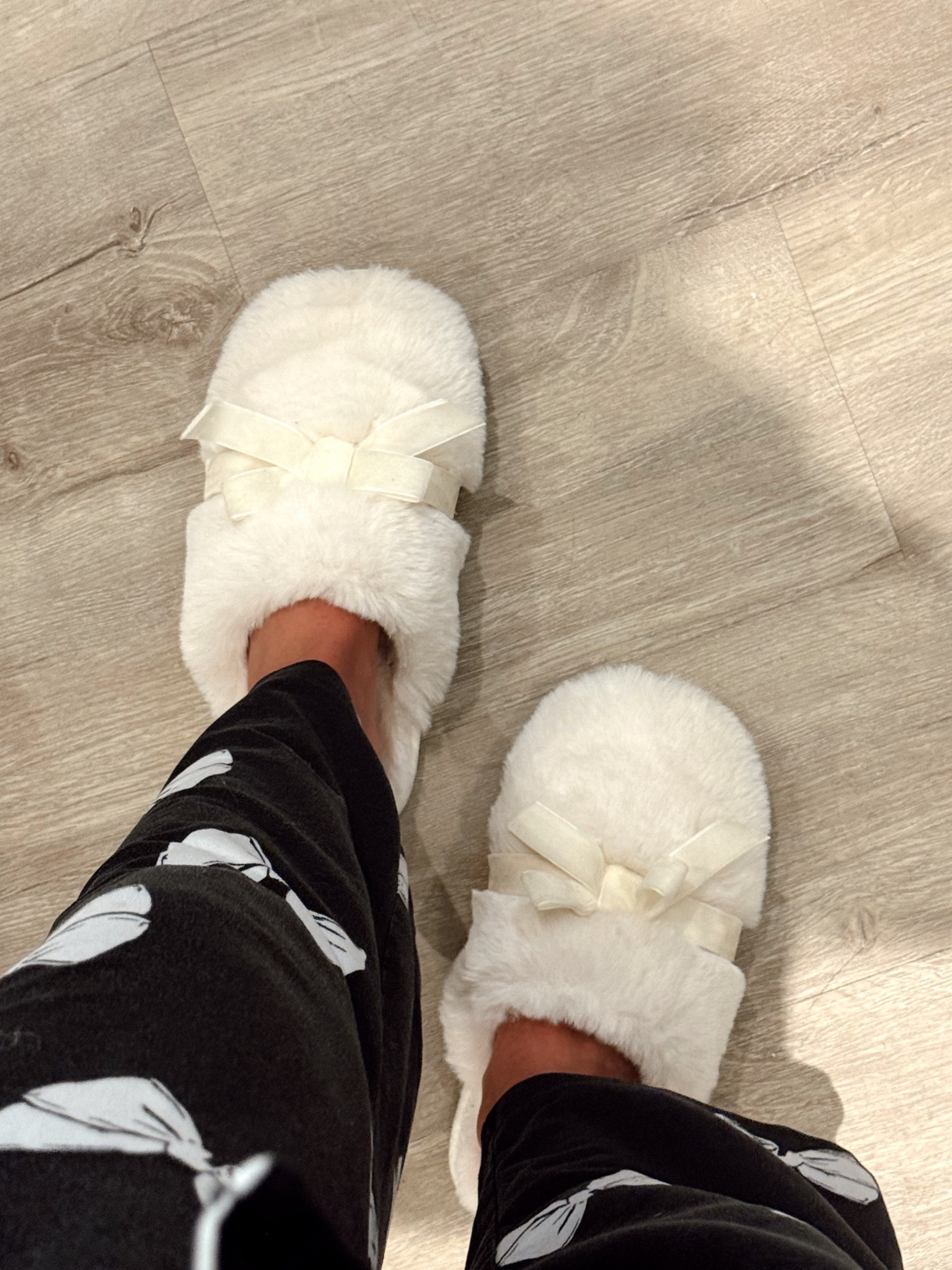 My favorite slippers 

#LTKGiftGuide #LTKHoliday #LTKSeasonal