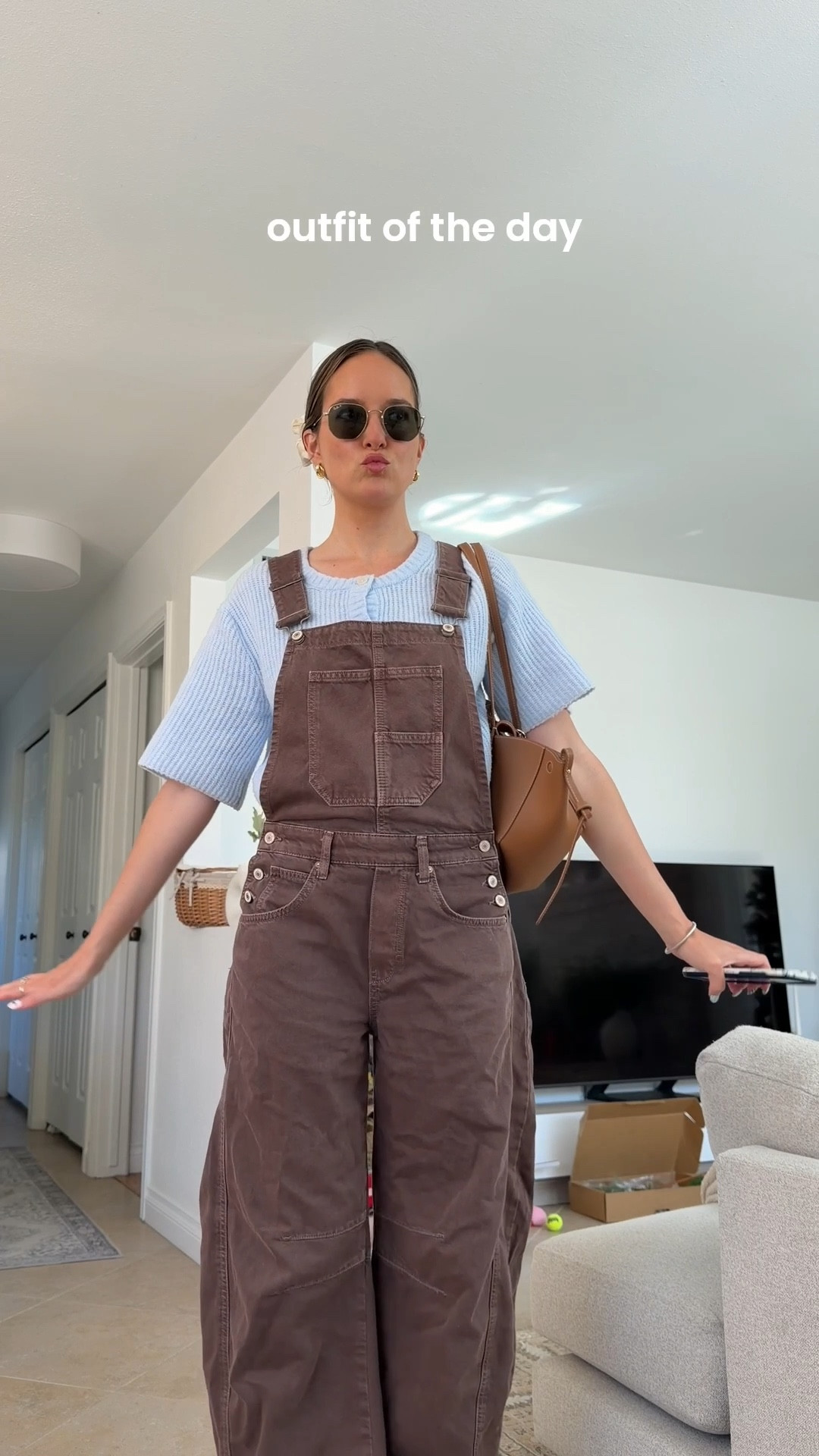 Wearing an XS in the overalls! 

#LTKHoliday #LTKCyberWeek #LTKGiftGuide