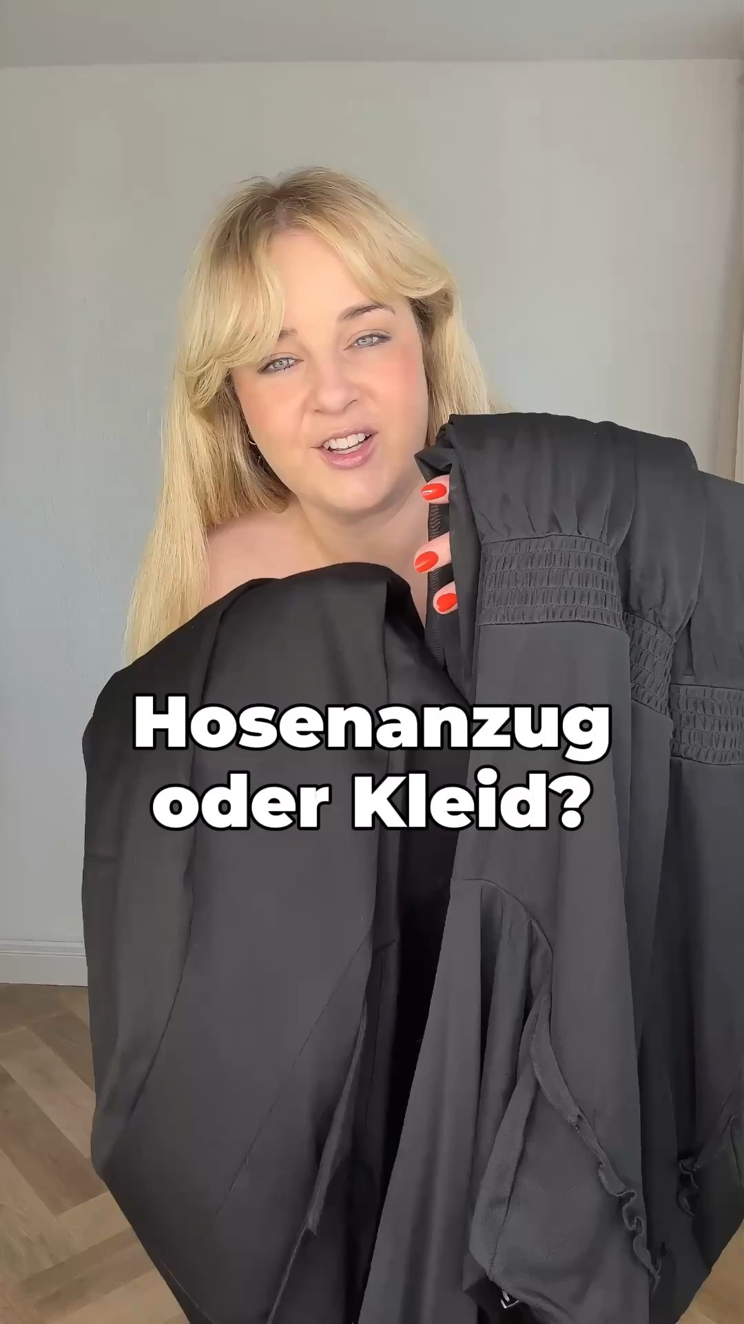 Hosenanzug oder Kleid 🖤

15% sparen bei Bon Prix mit dem Code: sa15bp
(Gültigkeit: 14.04. -einschl. 16.04.2026; 15% auf Alles; einmalig einlösbar pro Kundin; gilt in DE App & Webshop)

#plussizefashion #kleid

#LTKplussize #LTKdatenight #LTKdeutschland