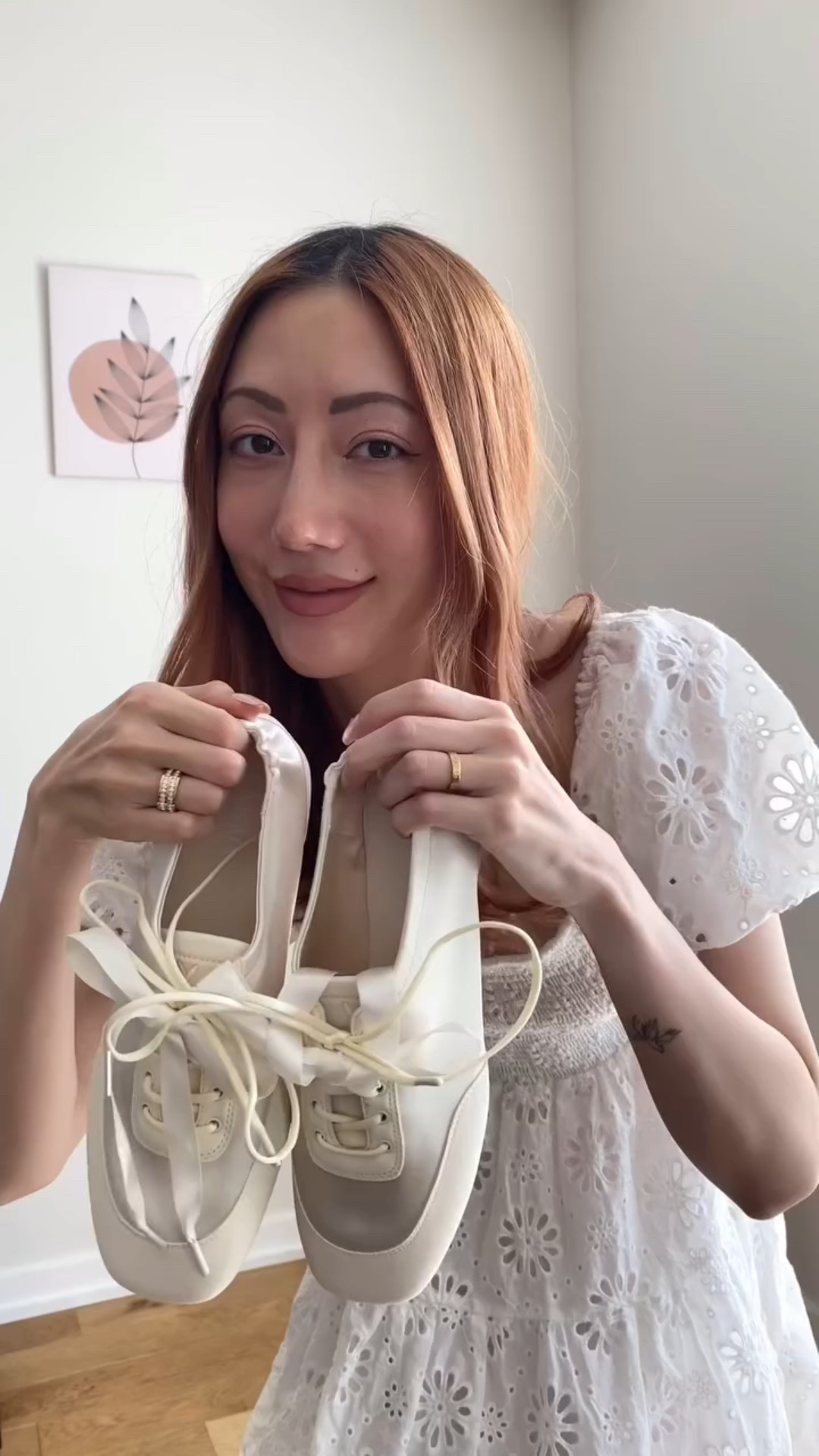 My new shoe obsession: @vivaia_official ‘s Cristina Sneakerina 🤍
They are so comfy and adorable even Bella Hadid is a big fan (she wore twice). 
.
.
#vivaia #vivaiachallenge #bellahadid #bellainvivaia #sneakerina #balletcoreaesthetic #balletcore