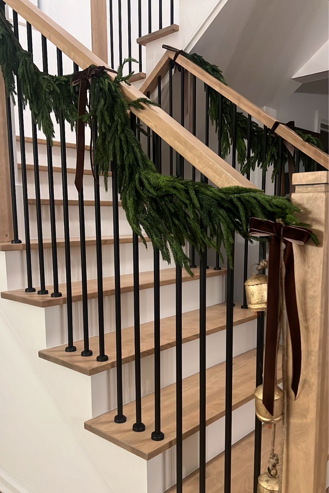 My garlands are from DecorsVeronneau! 💚

#LTKHoliday #LTKHolidaySale #LTKSeasonal