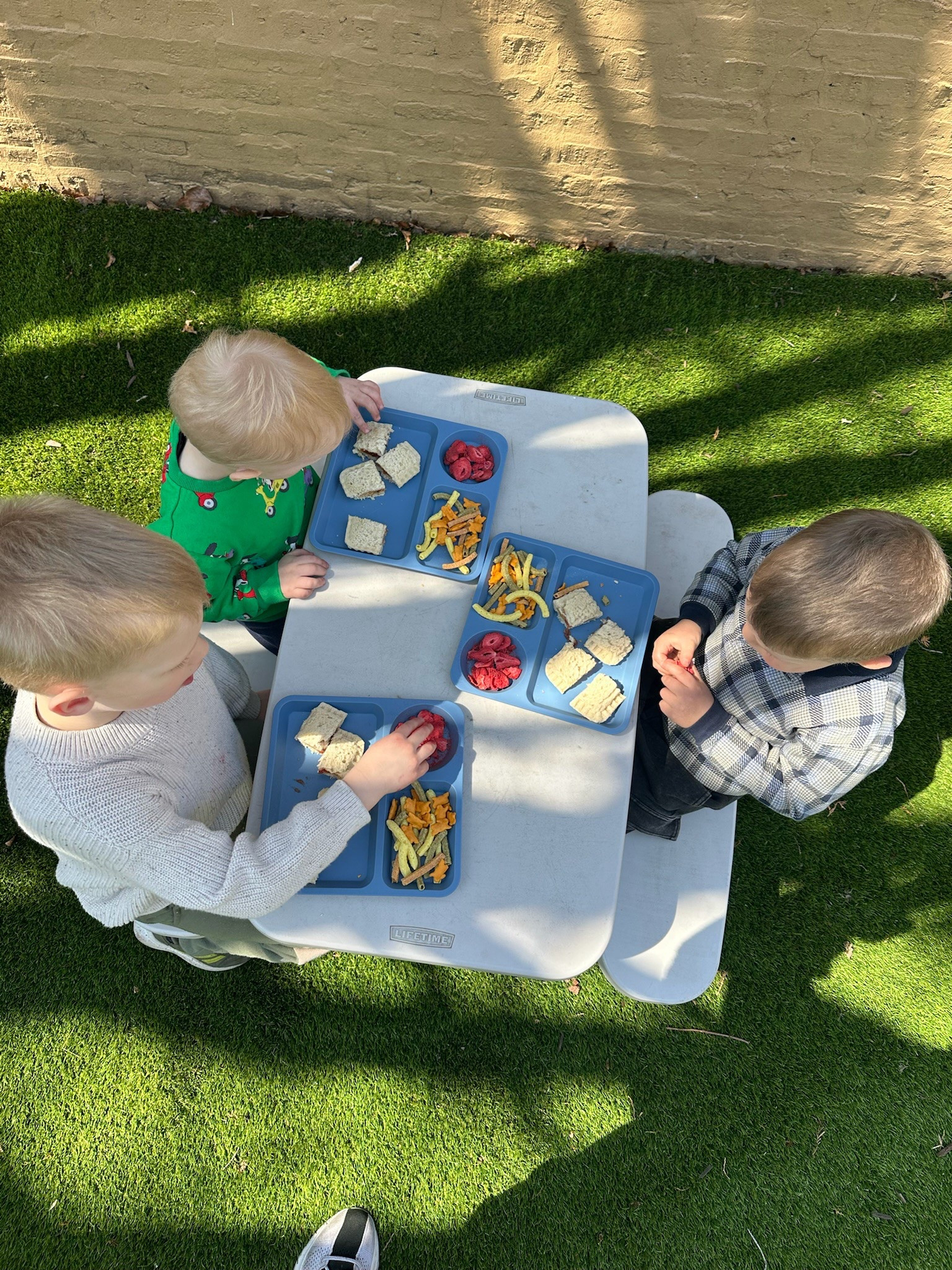 bought these plates from Target for only $1 each!!

kids plates | plates | target