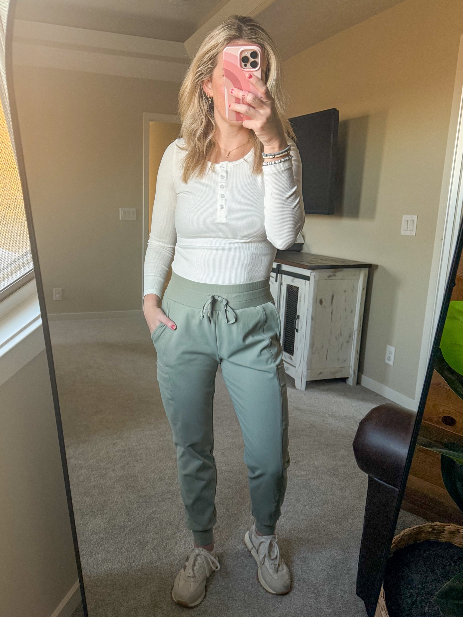 OOTD
Olive green joggers
Casual outfit 
SAHM style 

#LTKFindsUnder50 #LTKActive #LTKSaleAlert