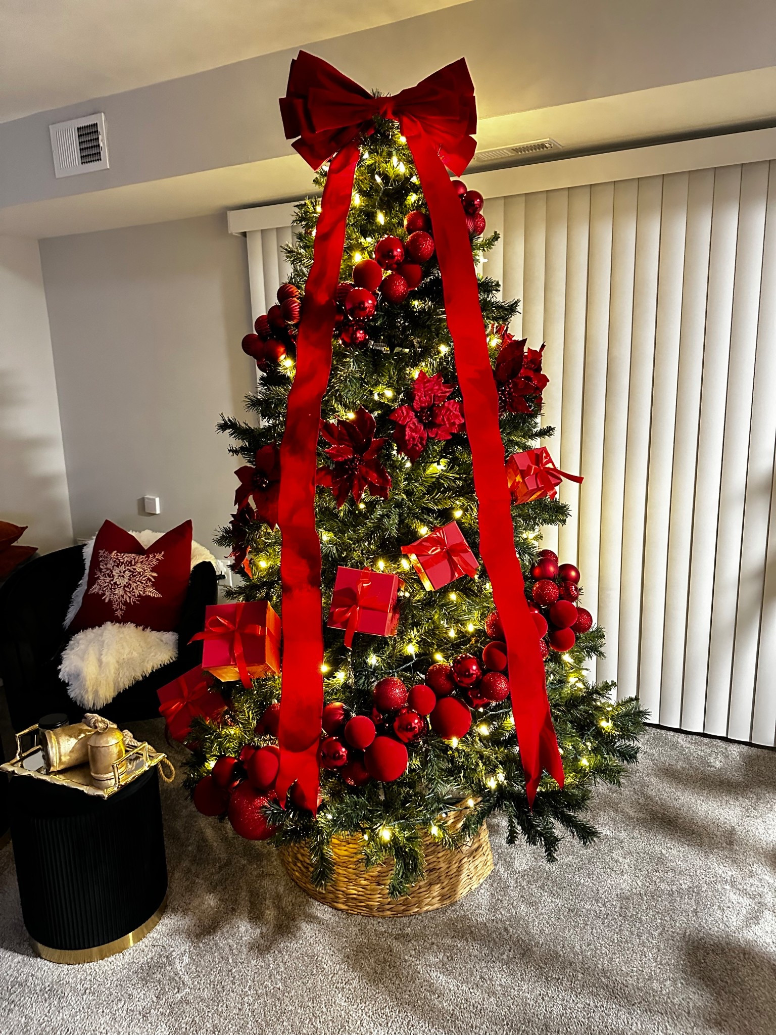Christmas tree decor 🎁

#LTKFindsUnder50 #LTKHoliday #LTKSeasonal