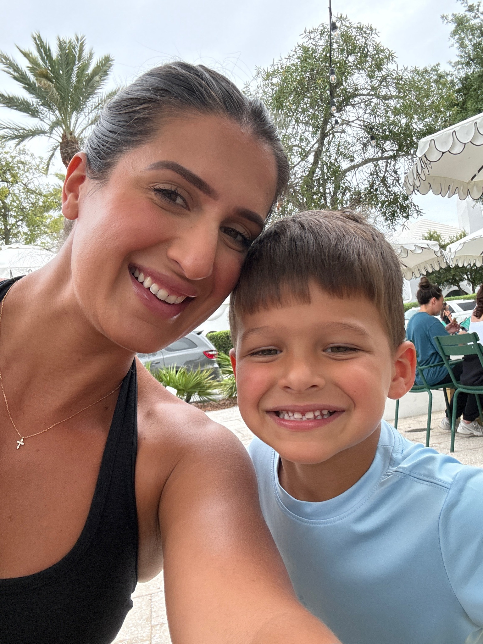 Selfie!!

tts: m

vineyard vines, beyond yoga, tennis dress, halter tennis dress, vineyard vines kids, kids shirts, grace white

#LTKootd #LTKmomlife #LTKKids