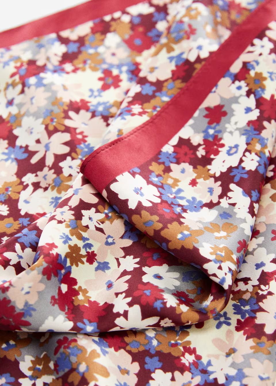 Flowers printed scarf -  Women | Mango USA | MANGO (US)