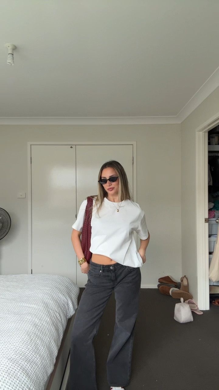 White oversized shift is from DISSH and the jeans from NAKD. Both in a AUS 6 xx 

#LTKsummer #LTKaustralia #LTKnewzealand