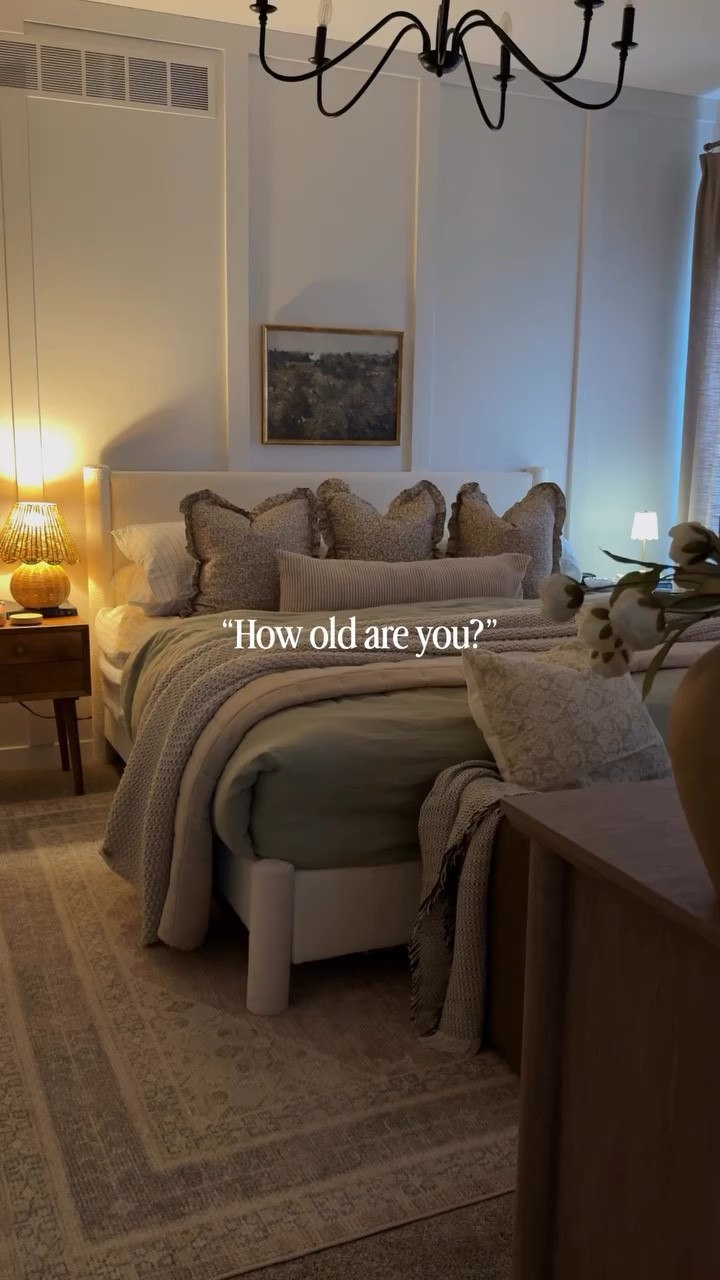 Remember that time when we STARTED getting READY at 9p? 
Because who was she? 😂

Thankful to be a homebody now 🫶🏼
#homebody #cozyhomedecor #cozyhomevibes #home4you