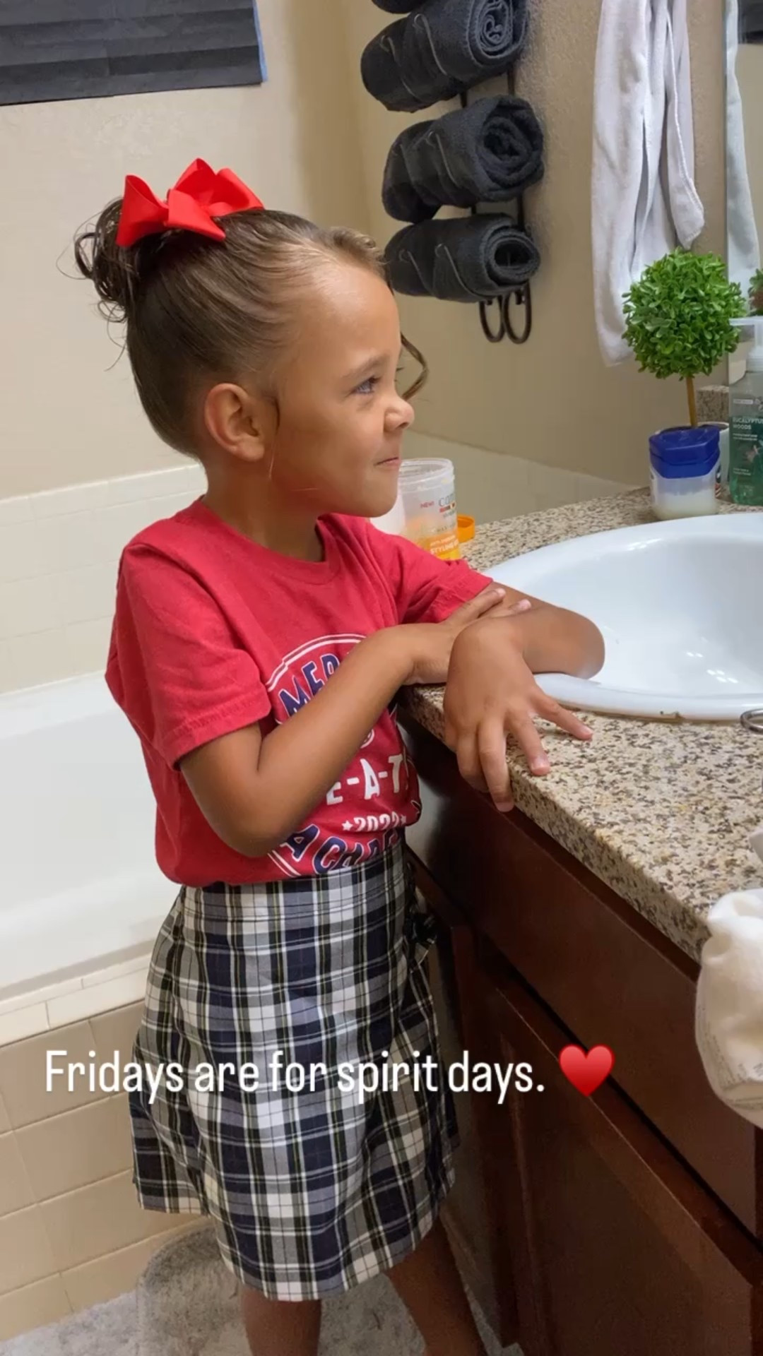 The cutest bows for your girl and all her Curie hairstyles! These bow clips are comfortable to wear through an 8-hour school day! 

#LTKKids #LTKFamily #LTKBeauty