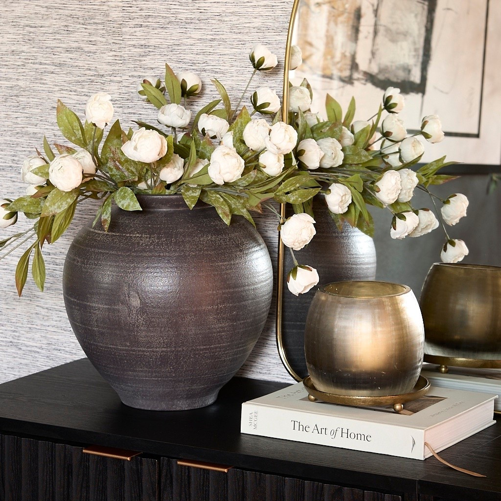 Available for shipping, I just ordered the bulk pack of the cream ones! 
I have moved this vase around the house and it just looks so good everywhere!

Peonies
Stems
Spring decor
Vase


#LTKSeasonal #LTKHome