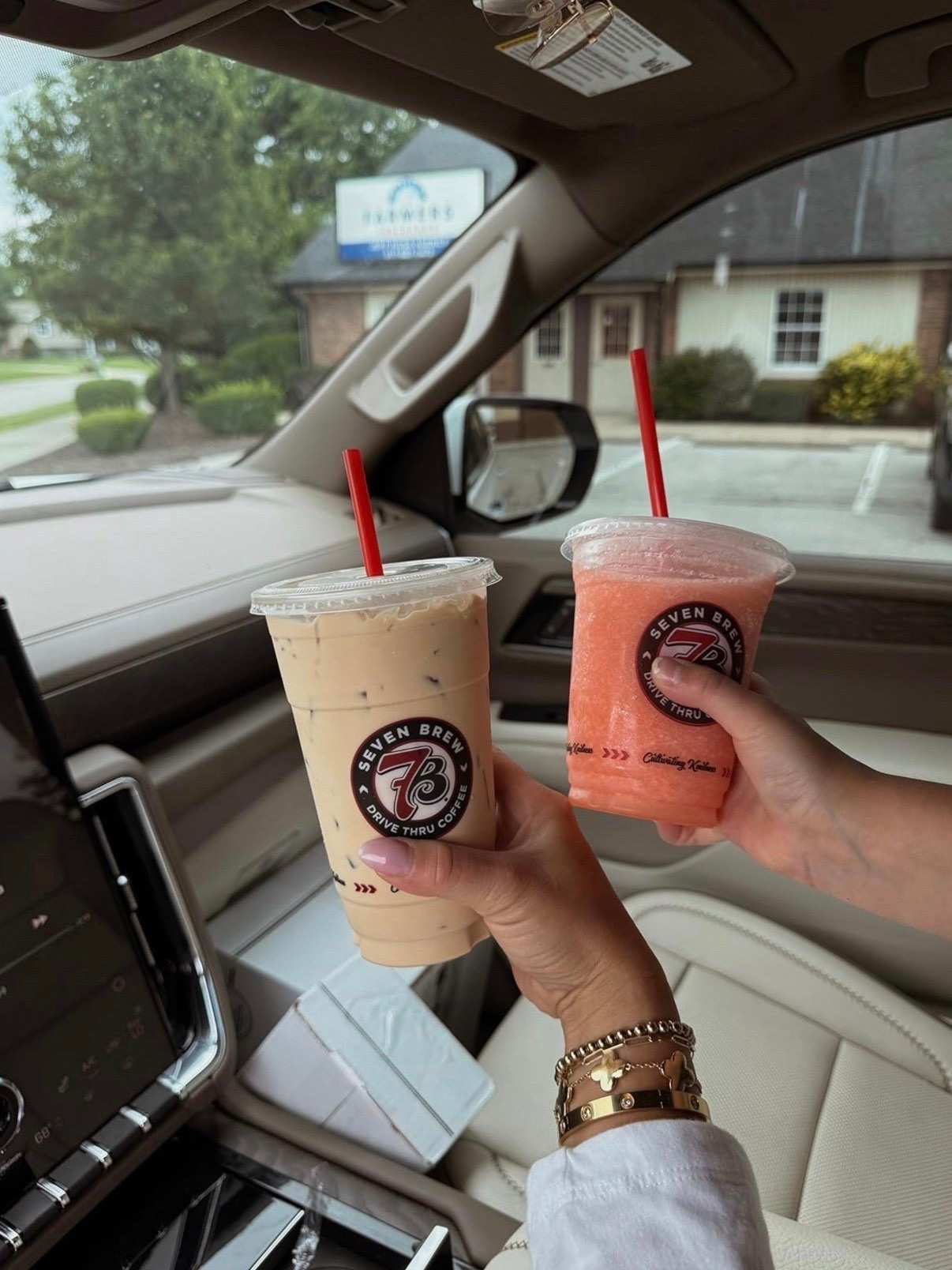 Amazon designer inspired bracelets are underrated 💫✨

#LTKMothersDay #LTKmomlife #LTKBeauty