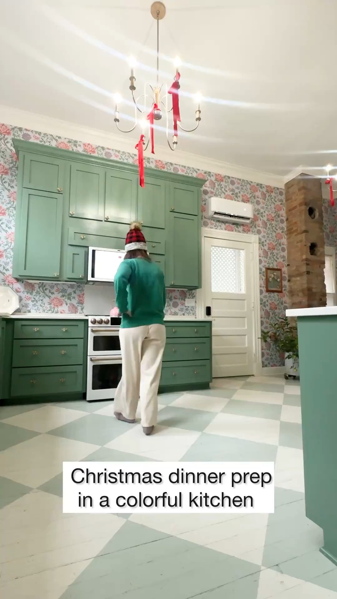 Christmas dinner prep is so much better when you have a colorful, cozy kitchen! 

Christmas, Christmas decor, Christmas kitchen, kitchen finds, wallpaper, home decor, home finds, home essentials 




#LTKHoliday #LTKOver40 #LTKHome