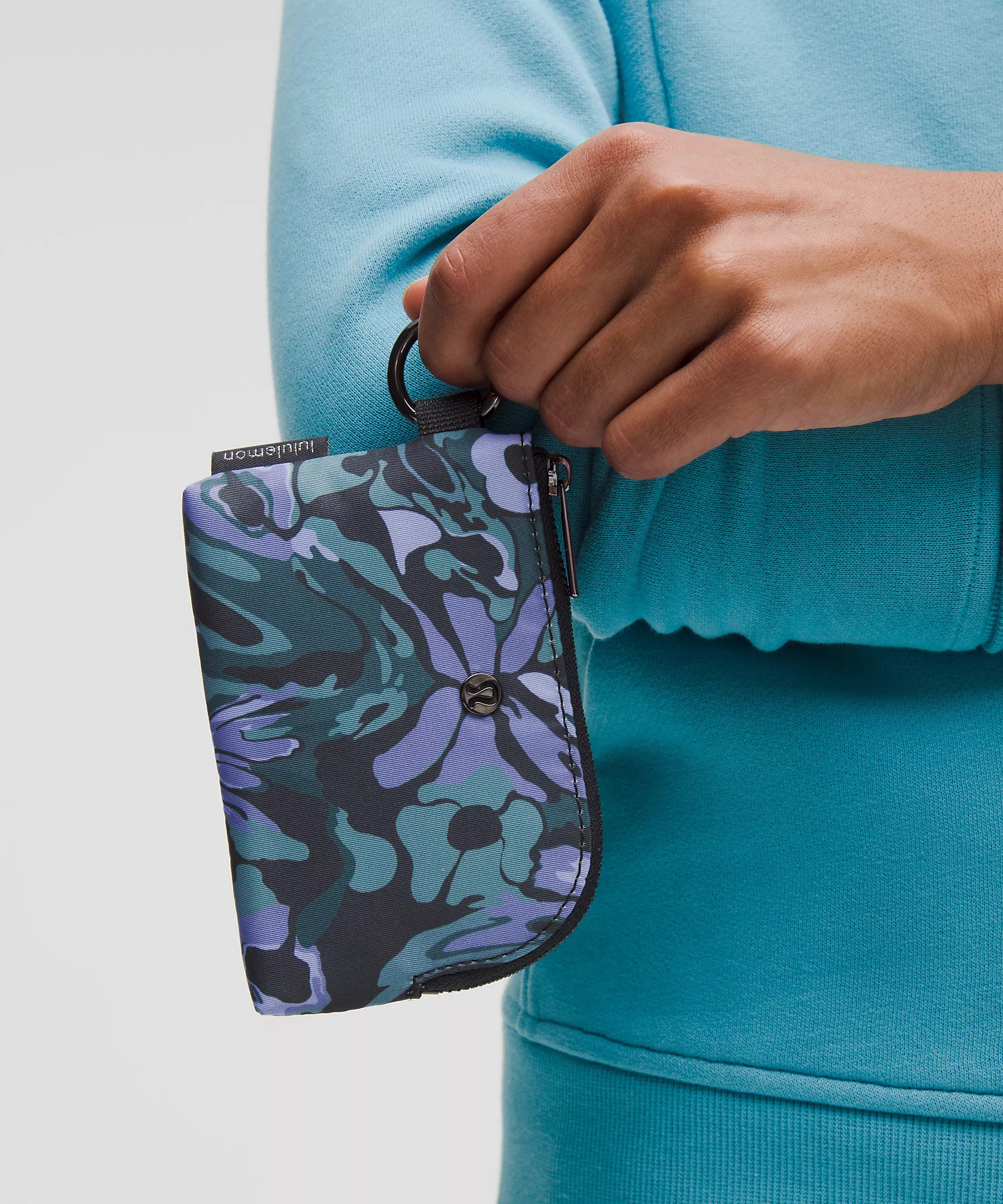 Clippable Card Pouch | Lululemon (US)
