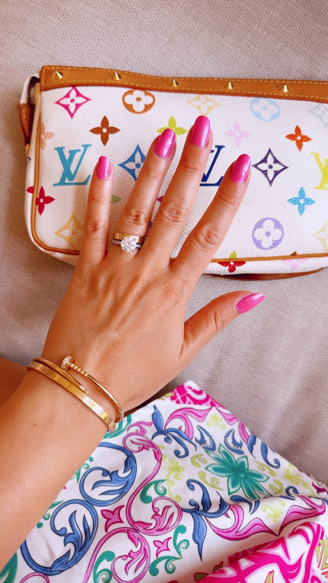 Living for bright summer colors & all the funnest manicures thanks to @ellamila 💗

Color Combo:
Base Coat
Pinkterest+
Aurora Lights
Top Coat

#ad #ellamila #ellamilapartner 

#LTKSeasonal #LTKBeauty #LTKStyleTip