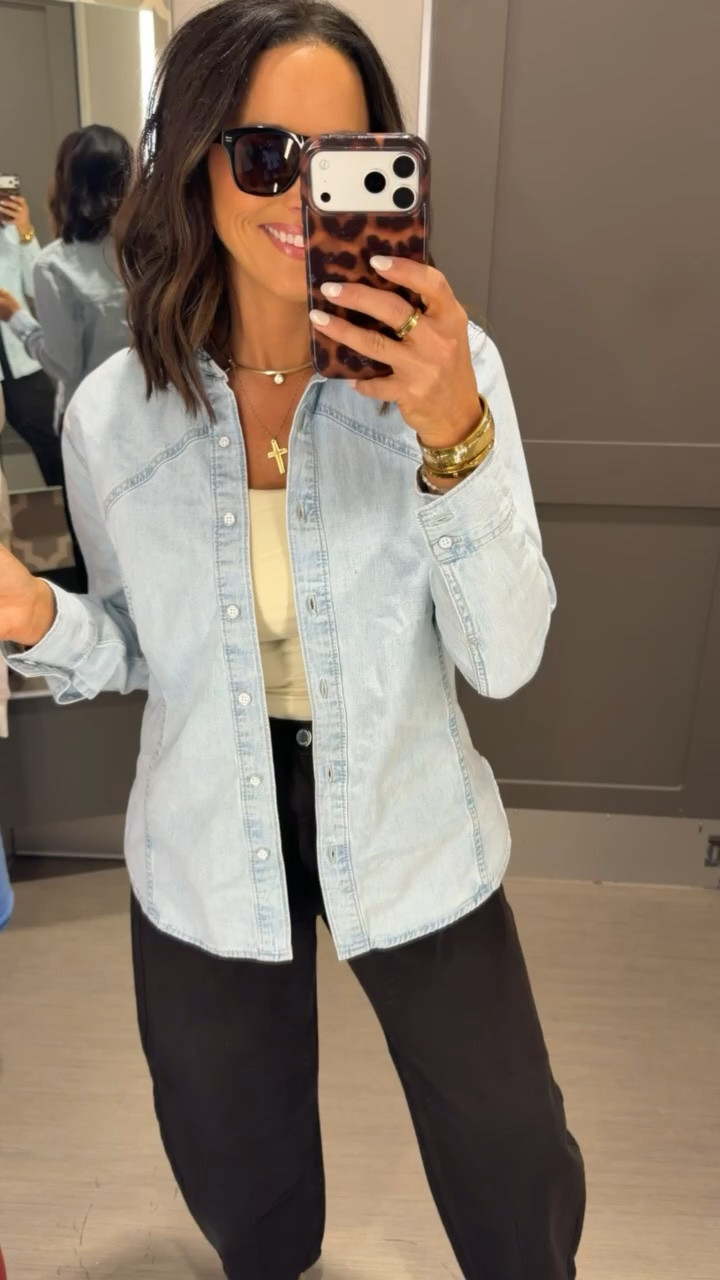 these chocolate brown barrel jeans & denim 👏🏻 such a good Target find! the perfect fall looks!

@Target 
size small/2

#TargetFinds #TargetFashion #TargetStyle #TargetJeans #BarrelJeans #FallFashion #FallStyle #FallOutfits #AffordableFashion #LTKCreator #LTKFashion

#LTKootd #LTKPetite